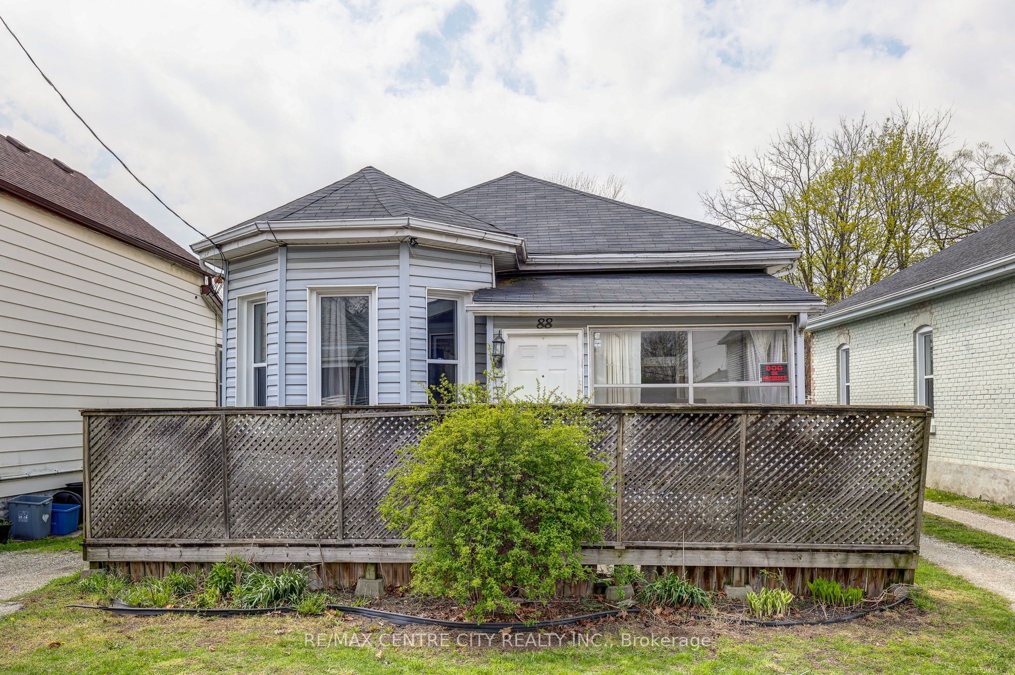 88 Flora Street Property Photo 1