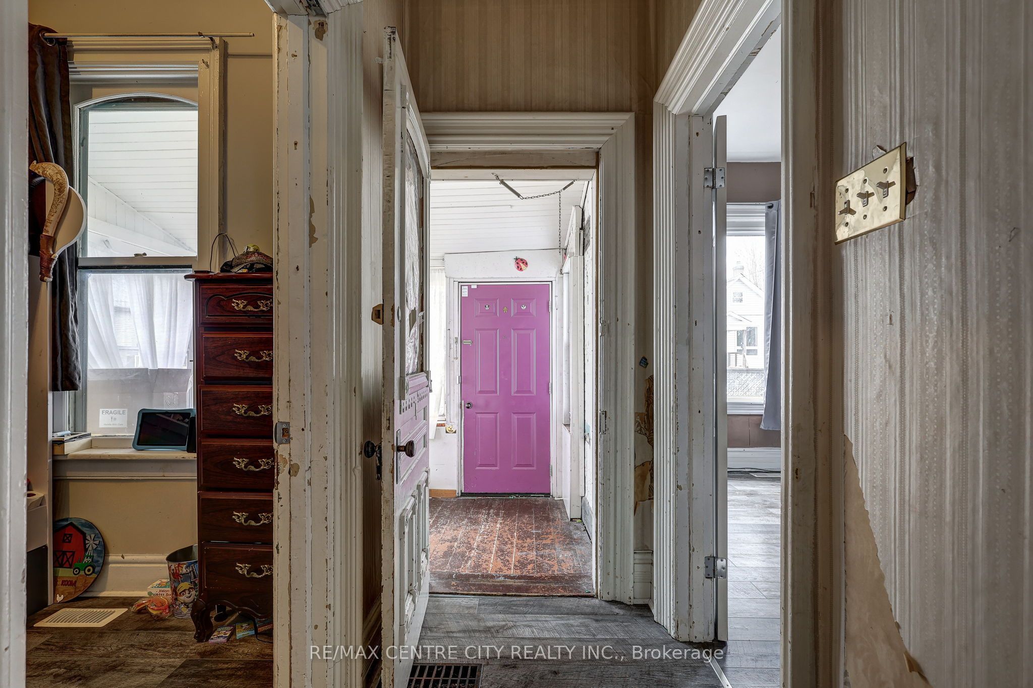 88 Flora Street Property Photo 8