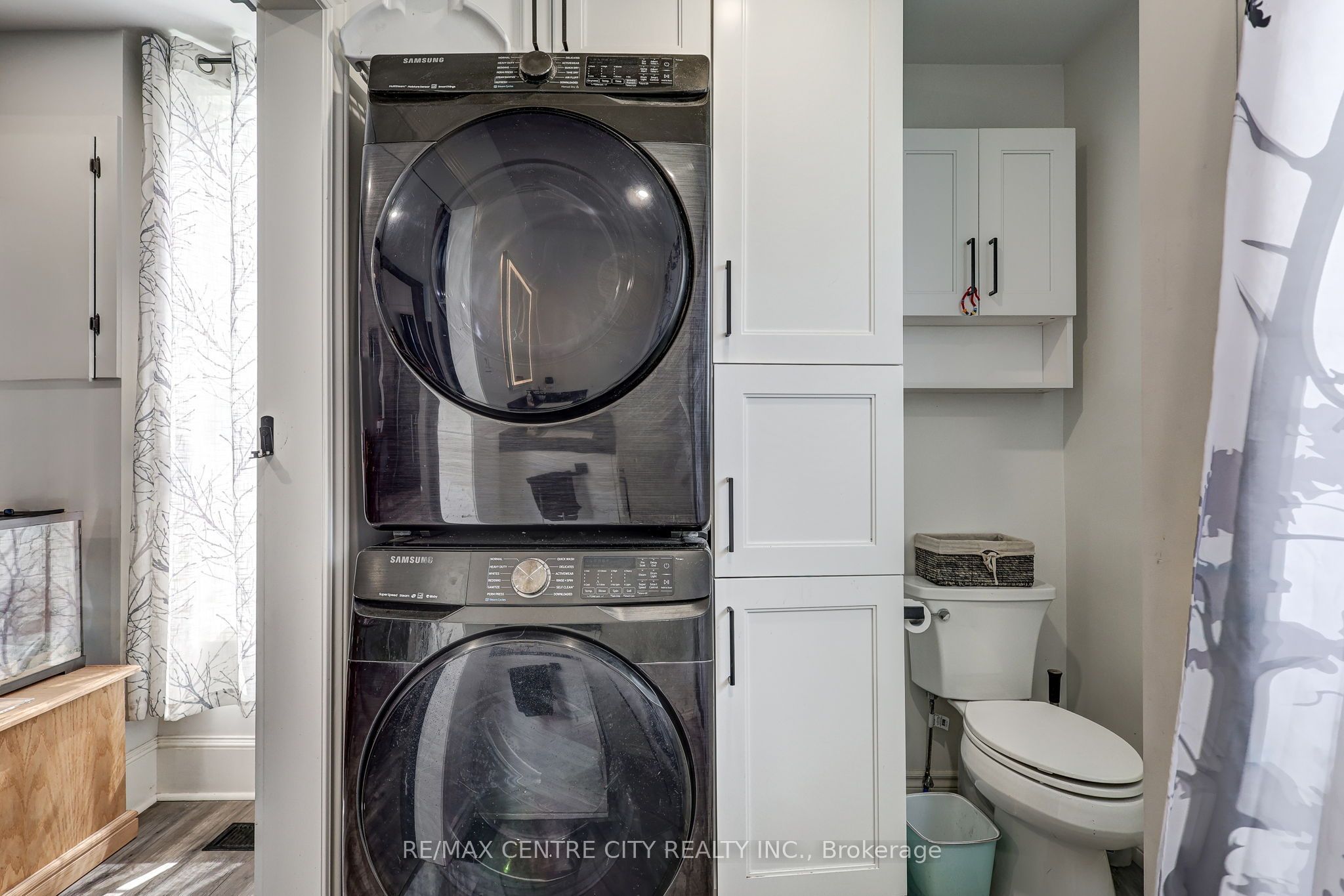 88 Flora Street Property Photo 29