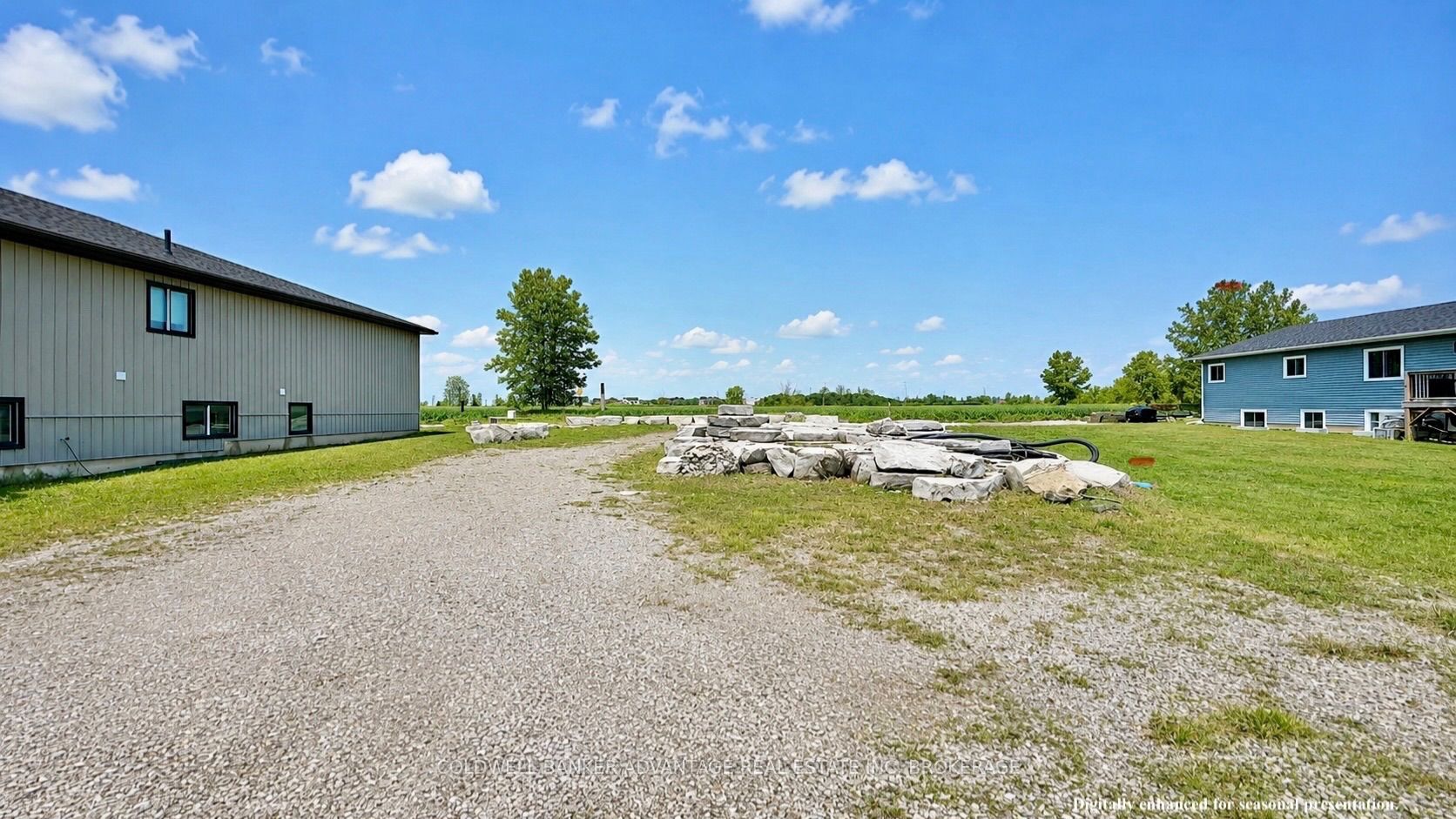 22 Huron Street Property Photo 2