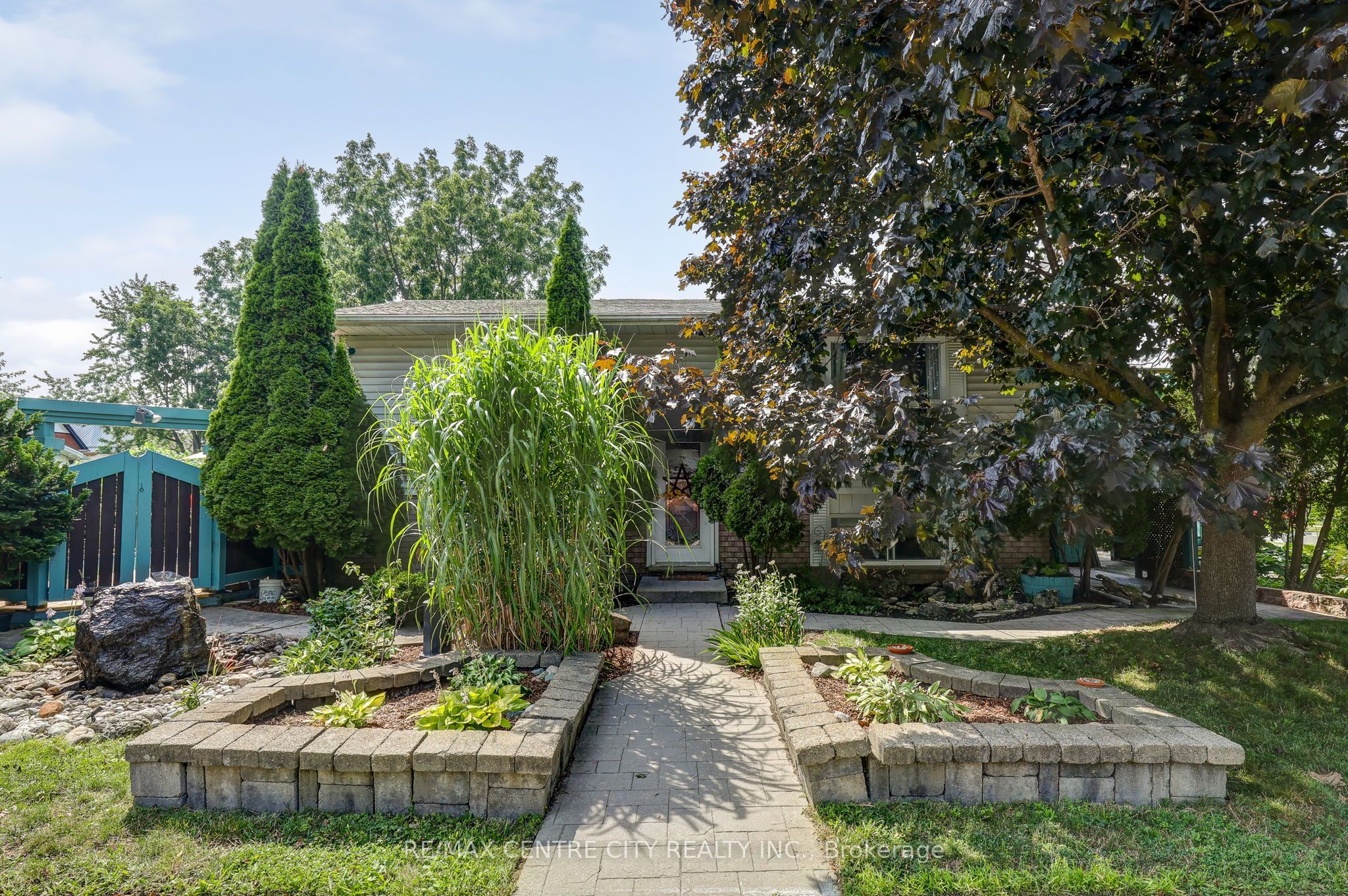 37 Fifth Avenue Property Photo 1