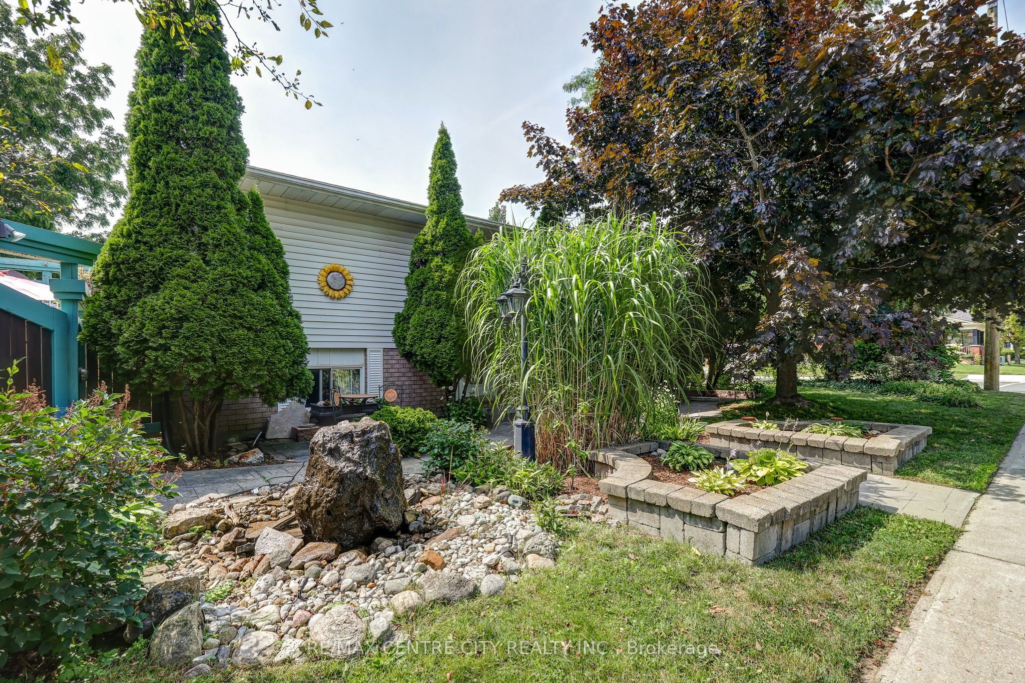 37 Fifth Avenue Property Photo 3