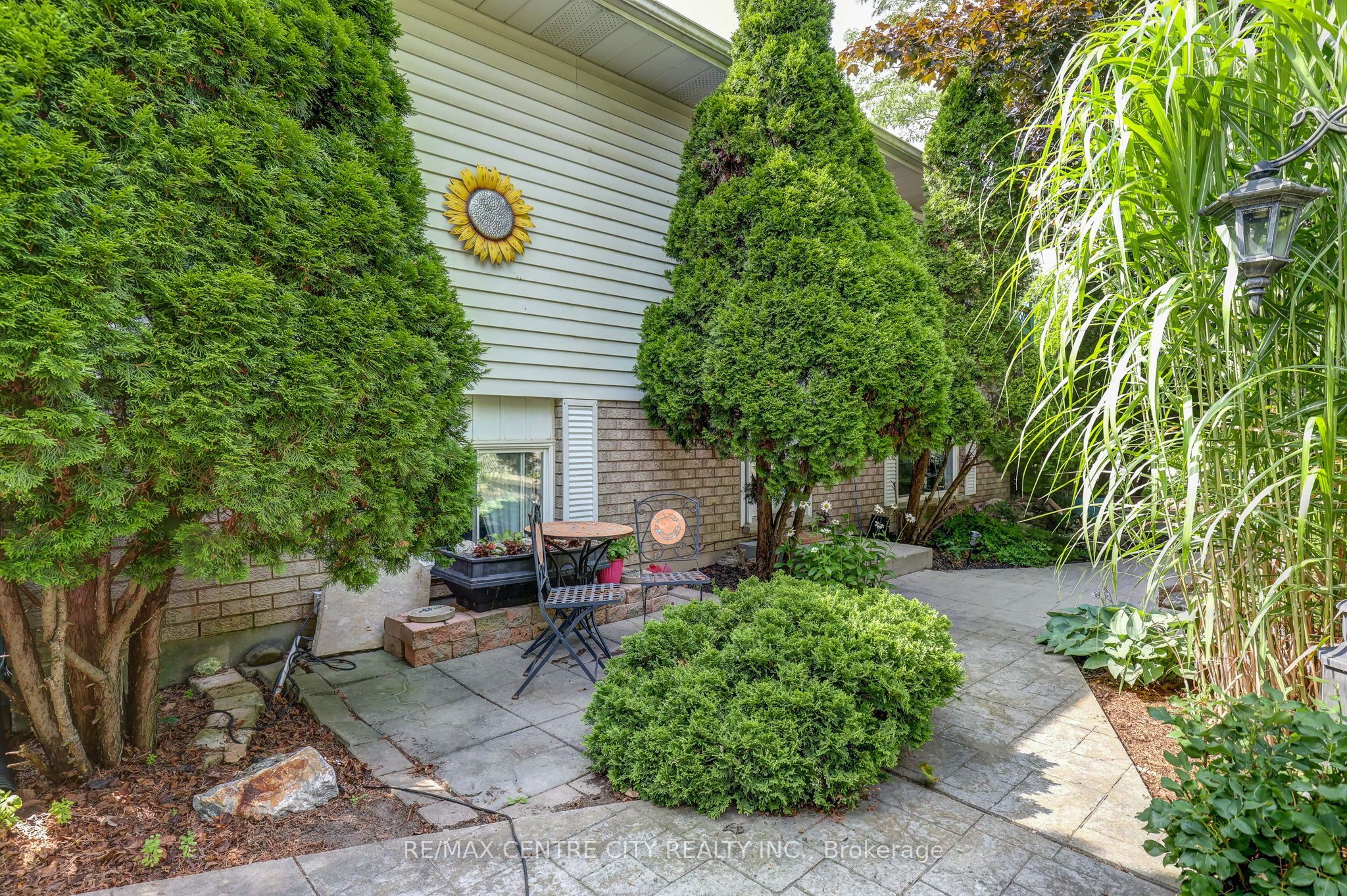 37 Fifth Avenue Property Photo 4