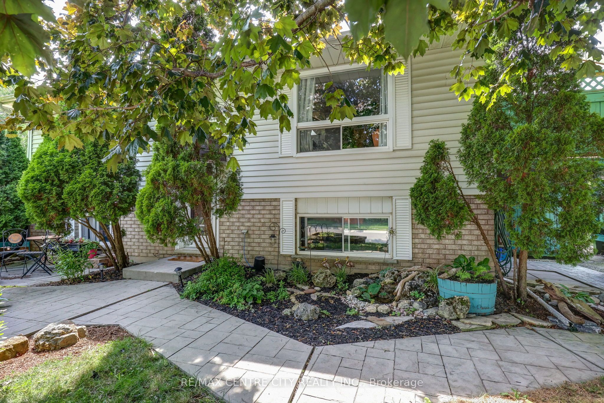 37 Fifth Avenue Property Photo 5