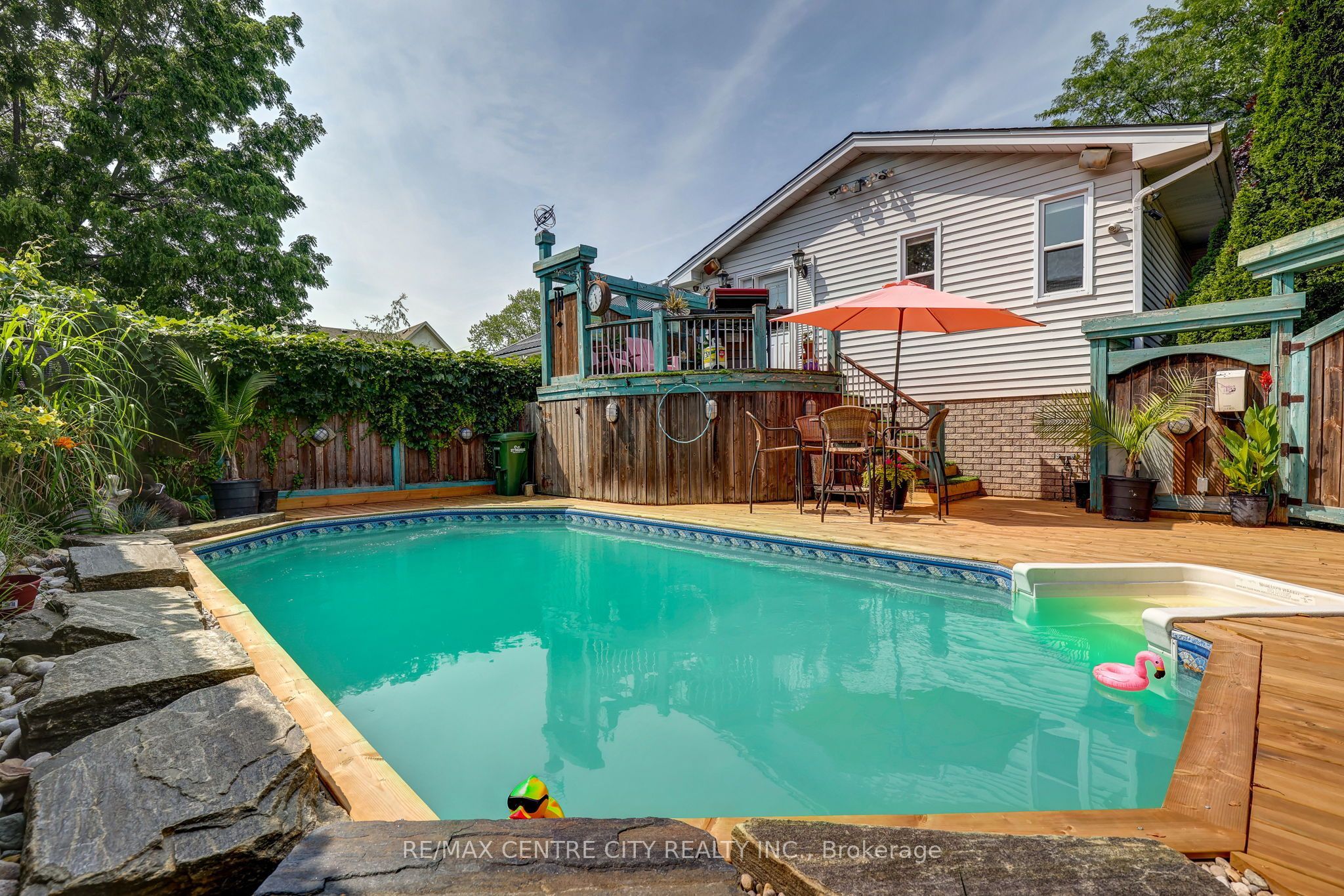 37 Fifth Avenue Property Photo 14
