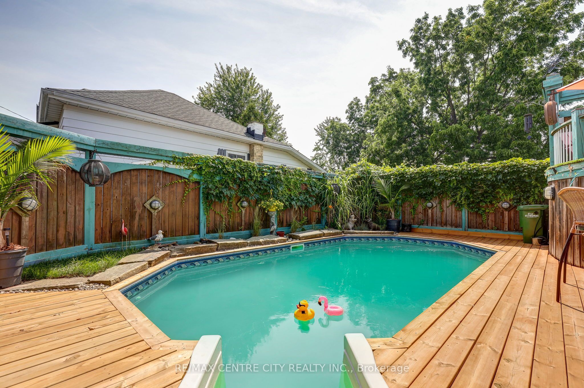 37 Fifth Avenue Property Photo 15