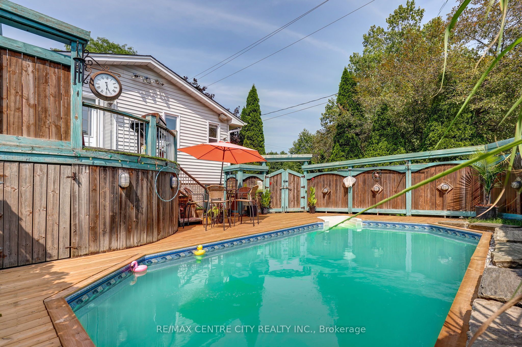 37 Fifth Avenue Property Photo 17