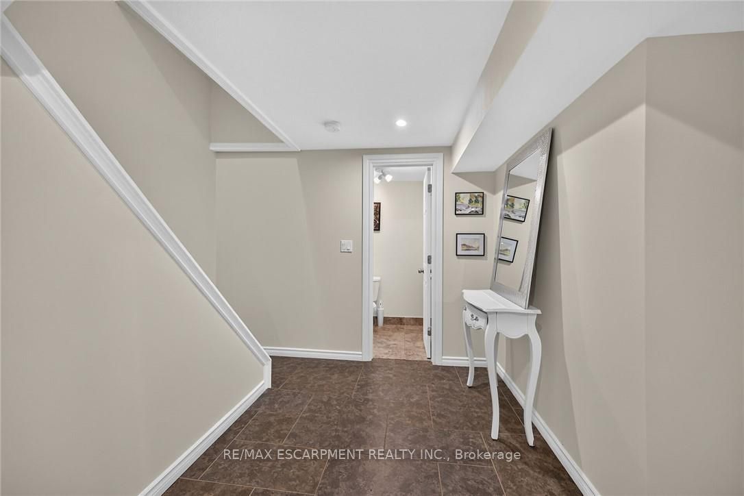 30 Regent Avenue 56 Property Photo 37