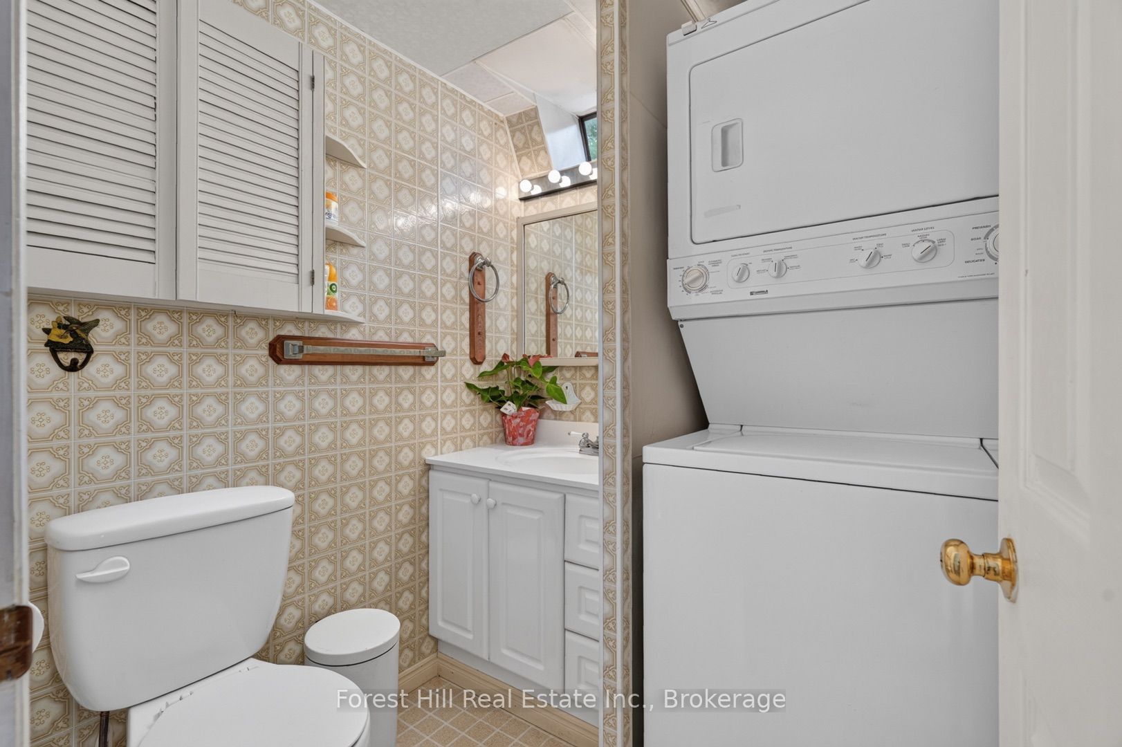 388 Crescent Road Property Photo 9
