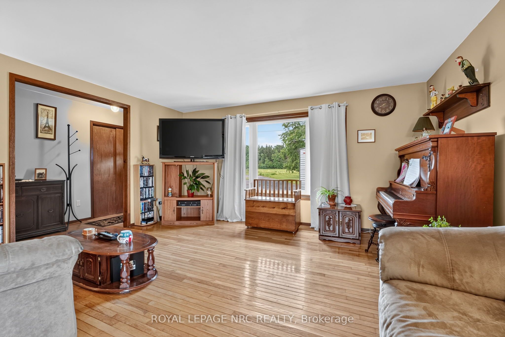 545 Belleview Boulevard Property Photo 7
