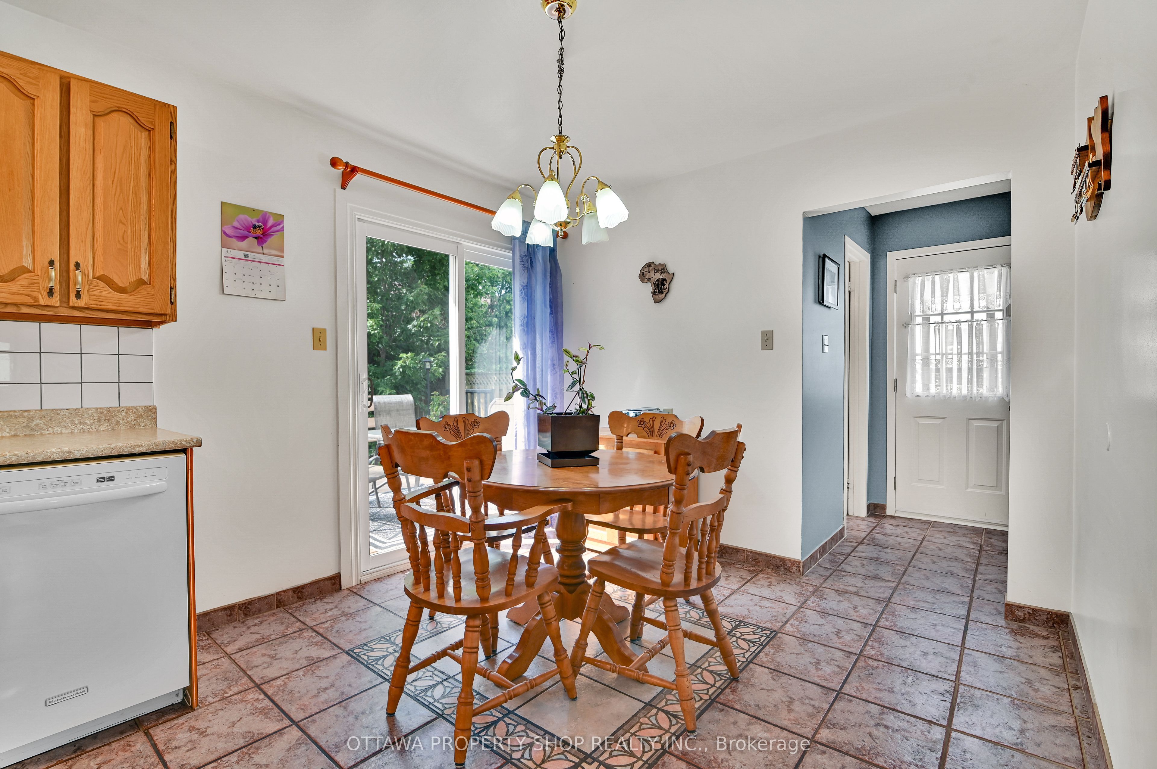 6268 Steamer Lane Property Photo 14