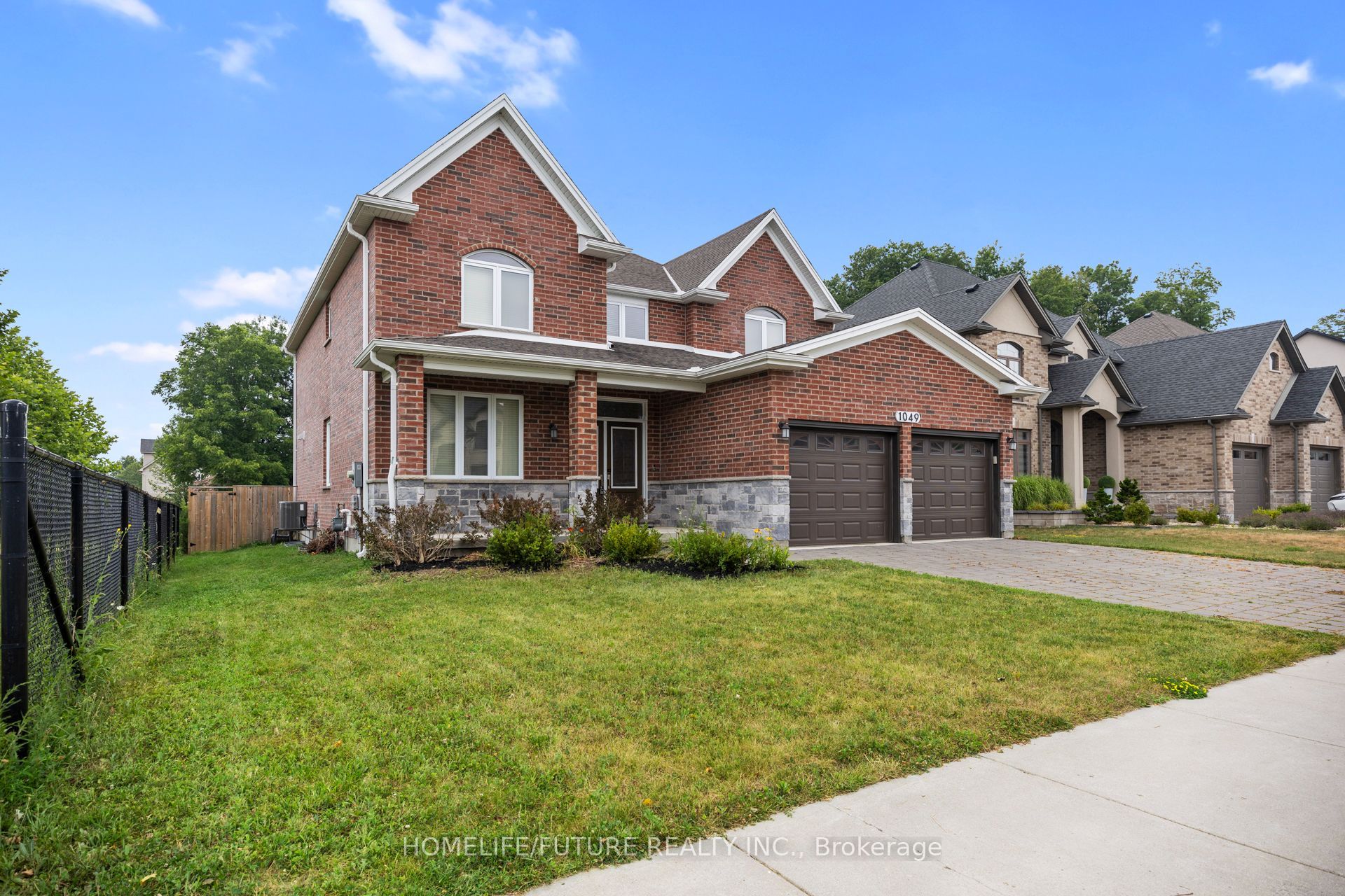 1049 Melsetter Way Property Photo 2