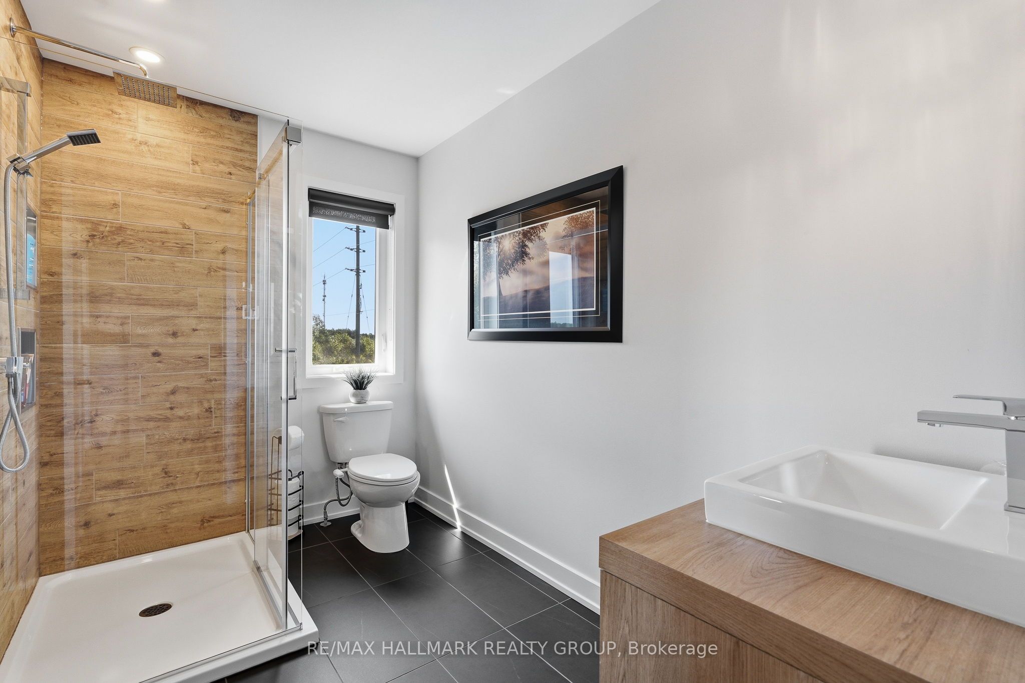 300 Dore Street Property Photo 22