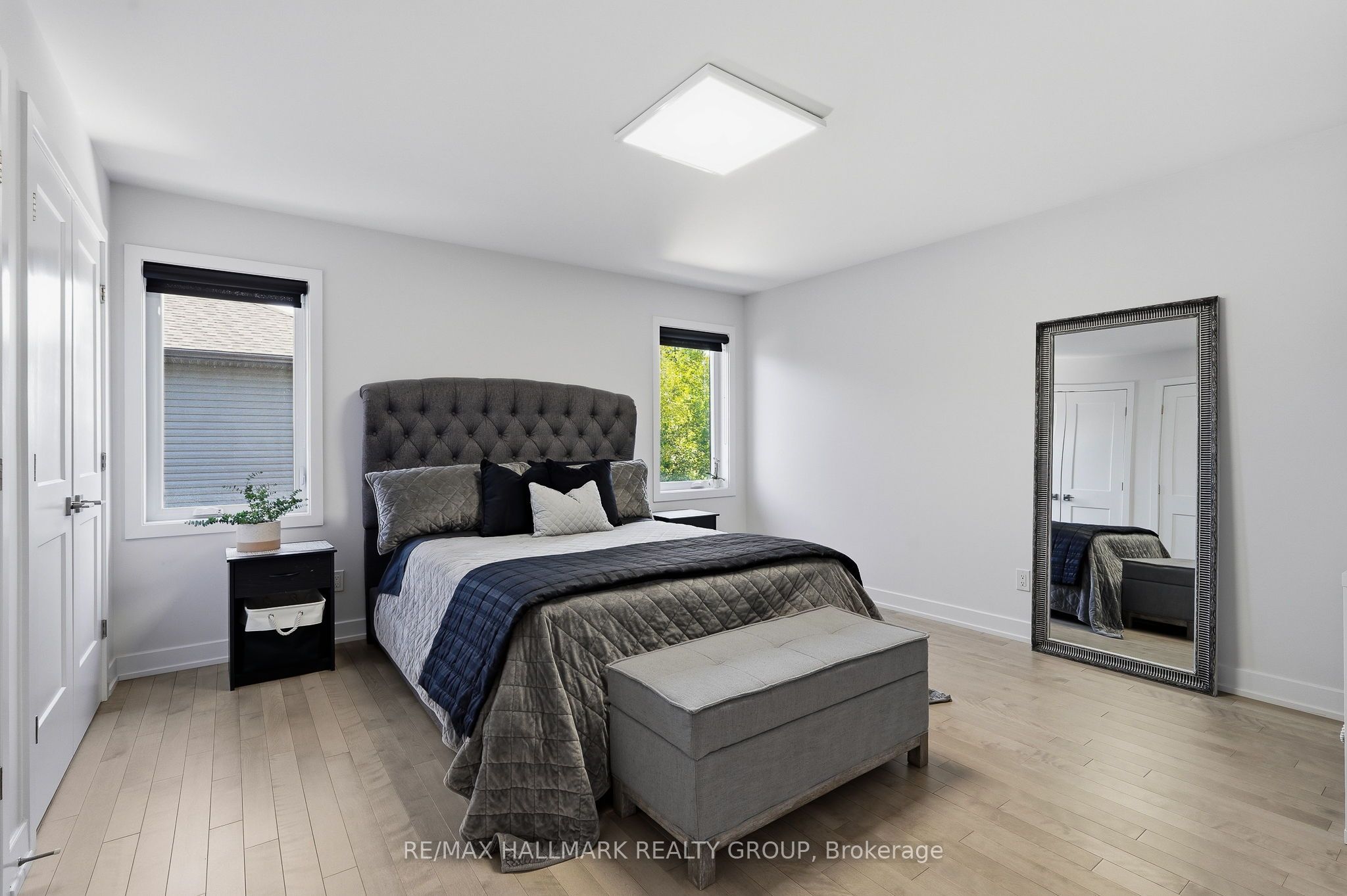300 Dore Street Property Photo 23