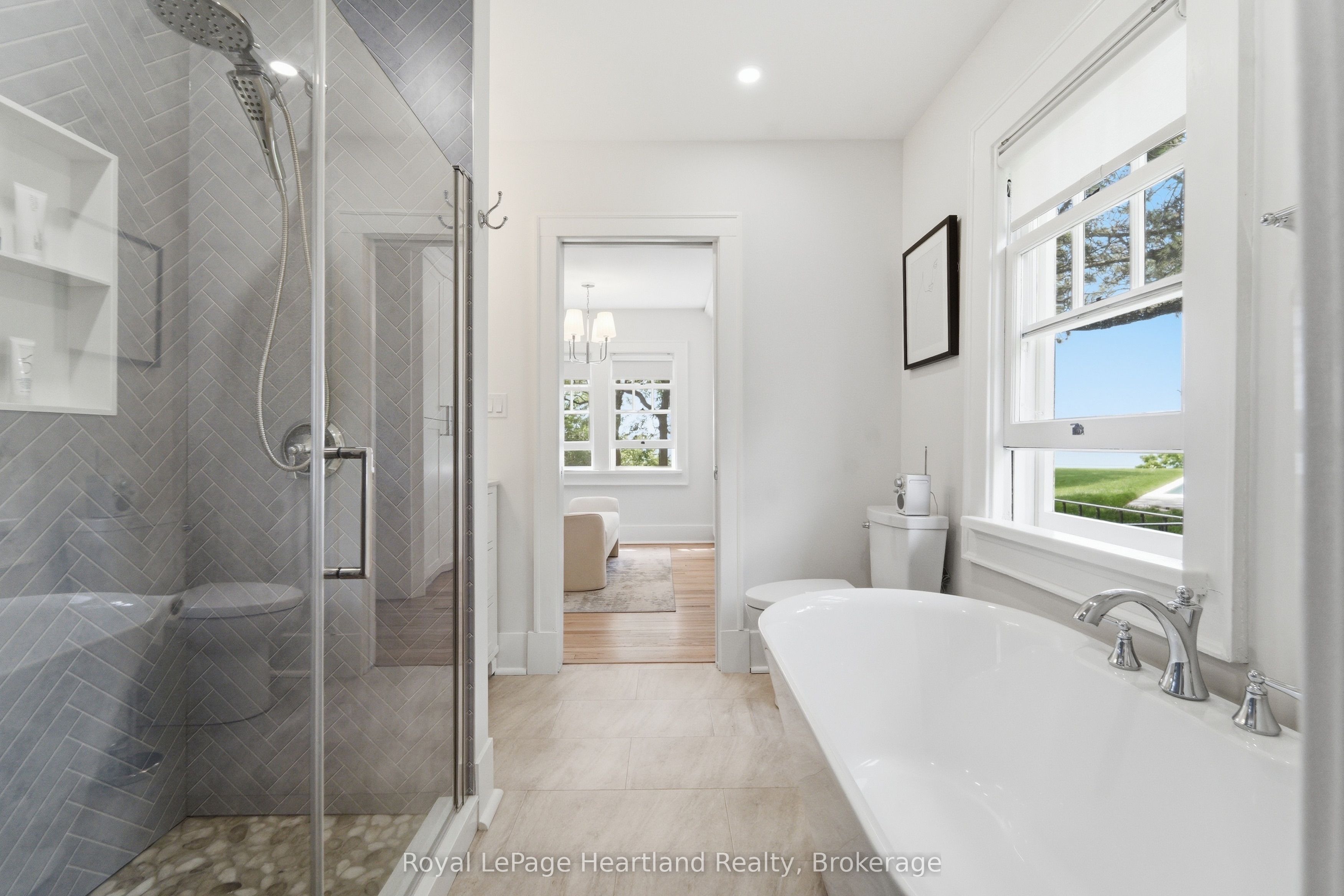284 W Elgin Avenue W Property Photo 18