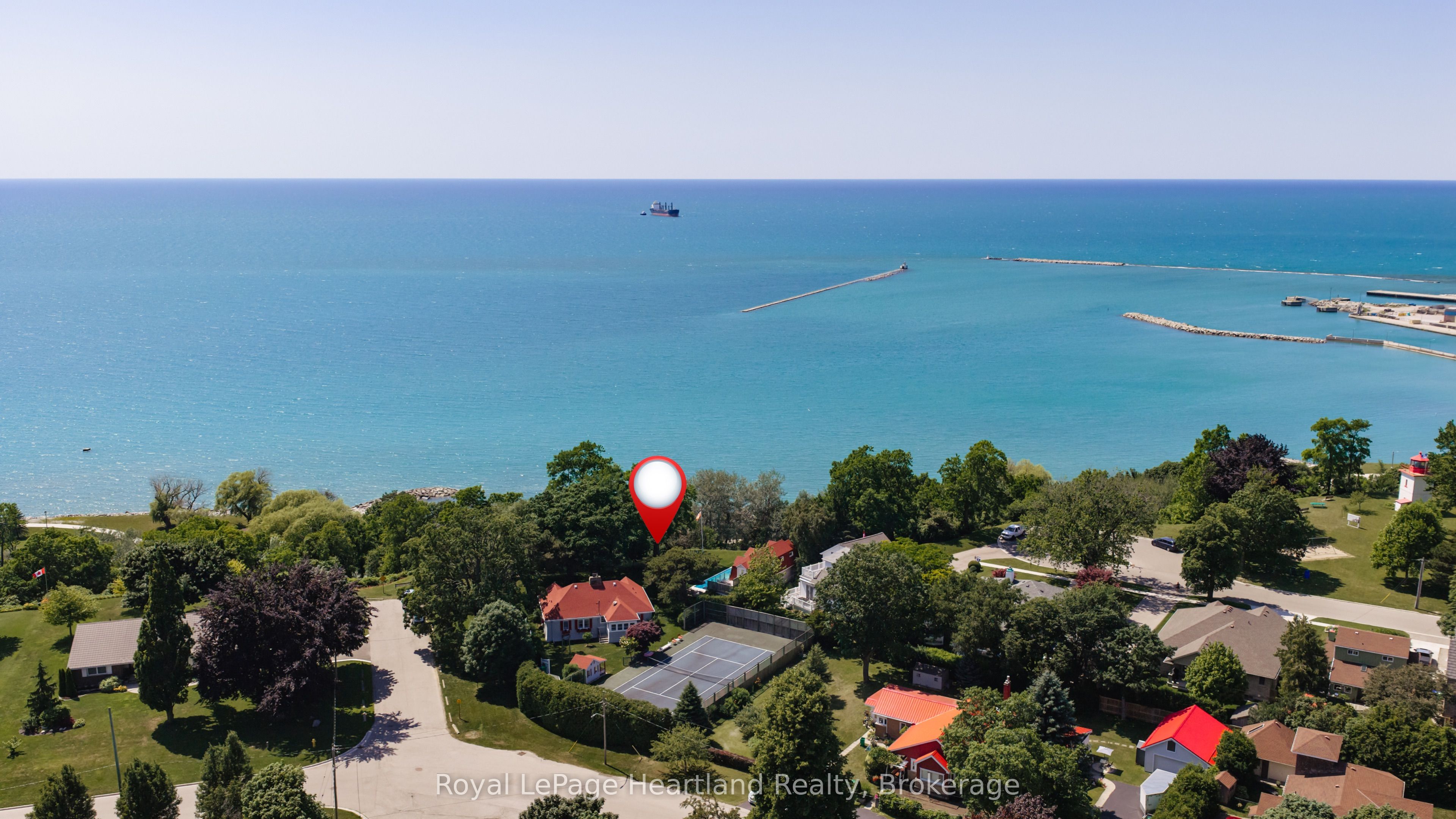 284 W Elgin Avenue W Property Photo 45
