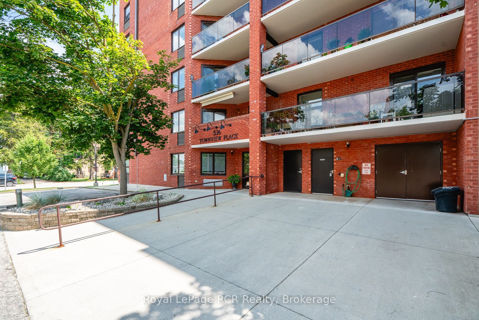 536 11th Avenue 606 Property Photo 4