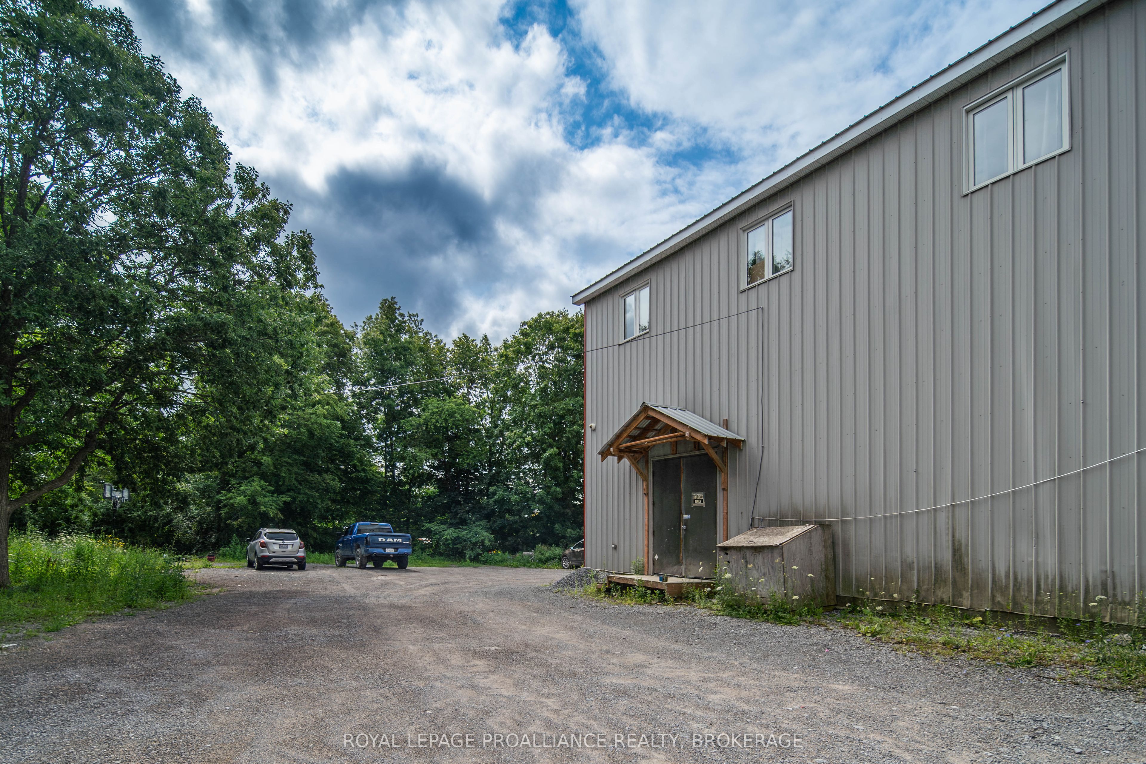 3832 Perth Road Property Photo 6