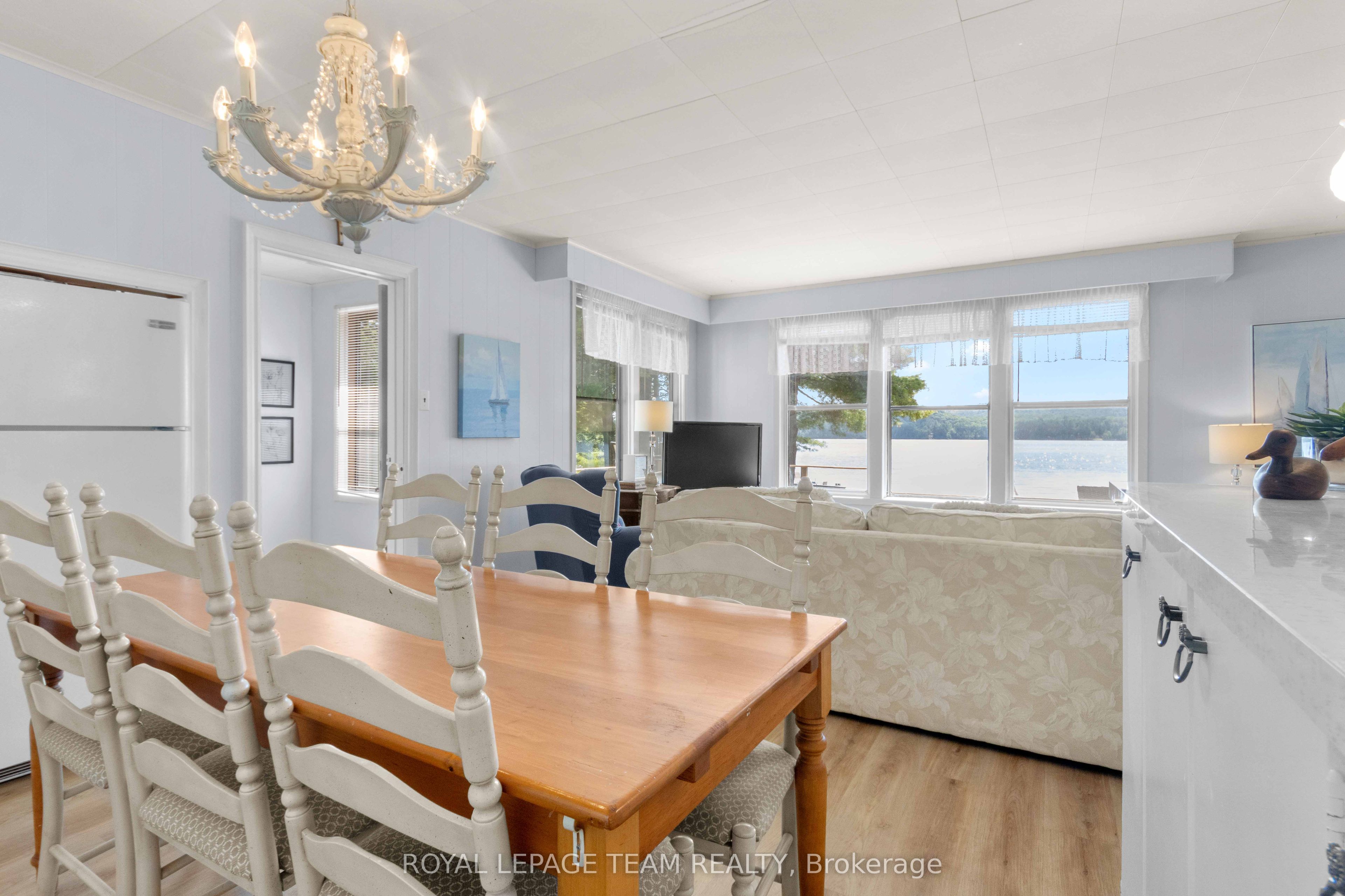 302 Long Lake Road Property Photo 17