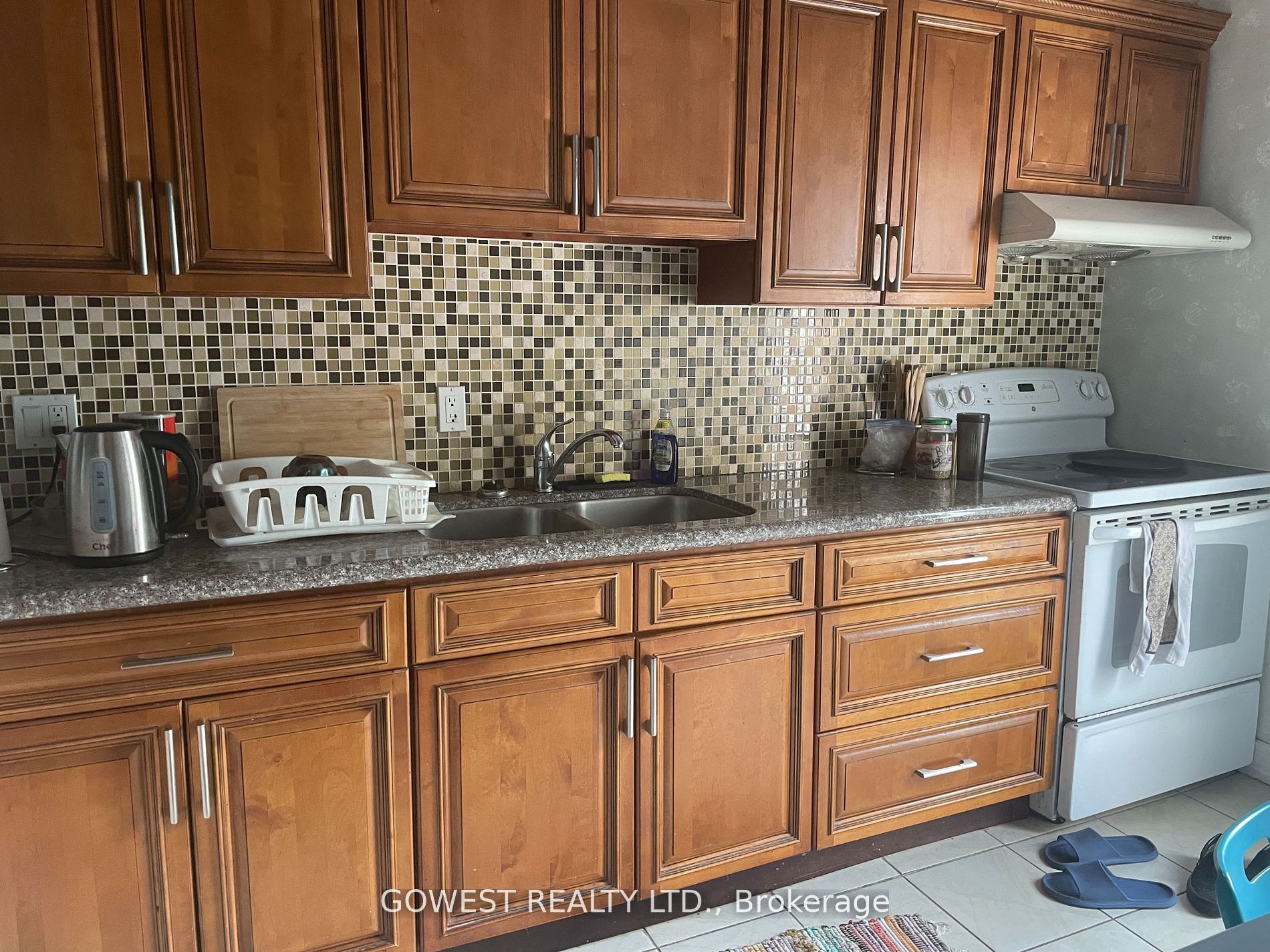 405 E St Paul Street E Property Photo 11