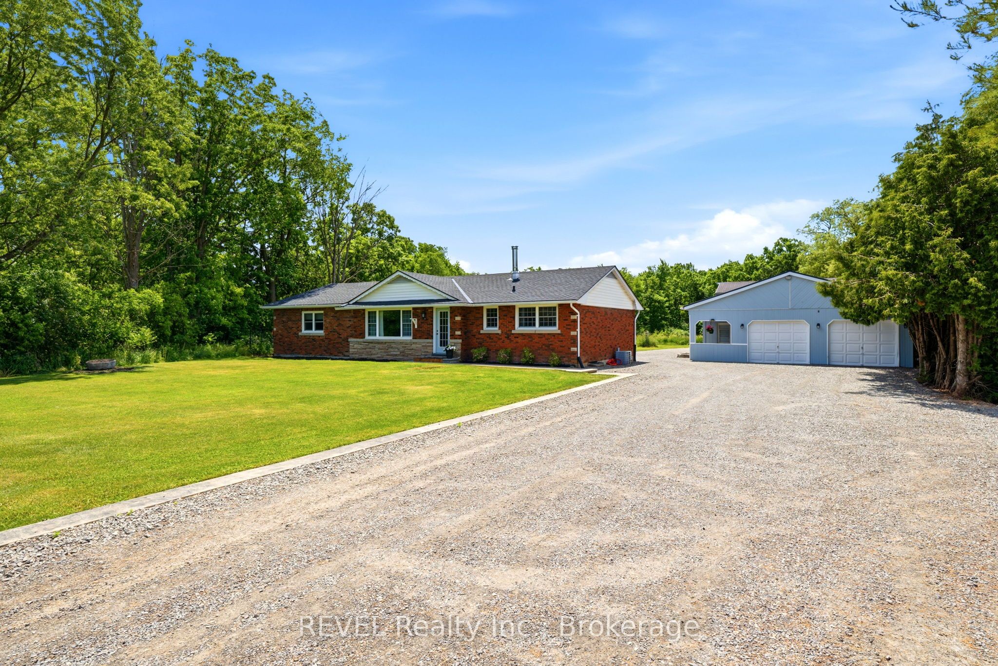 8238 Concession 5 Road Property Photo 3