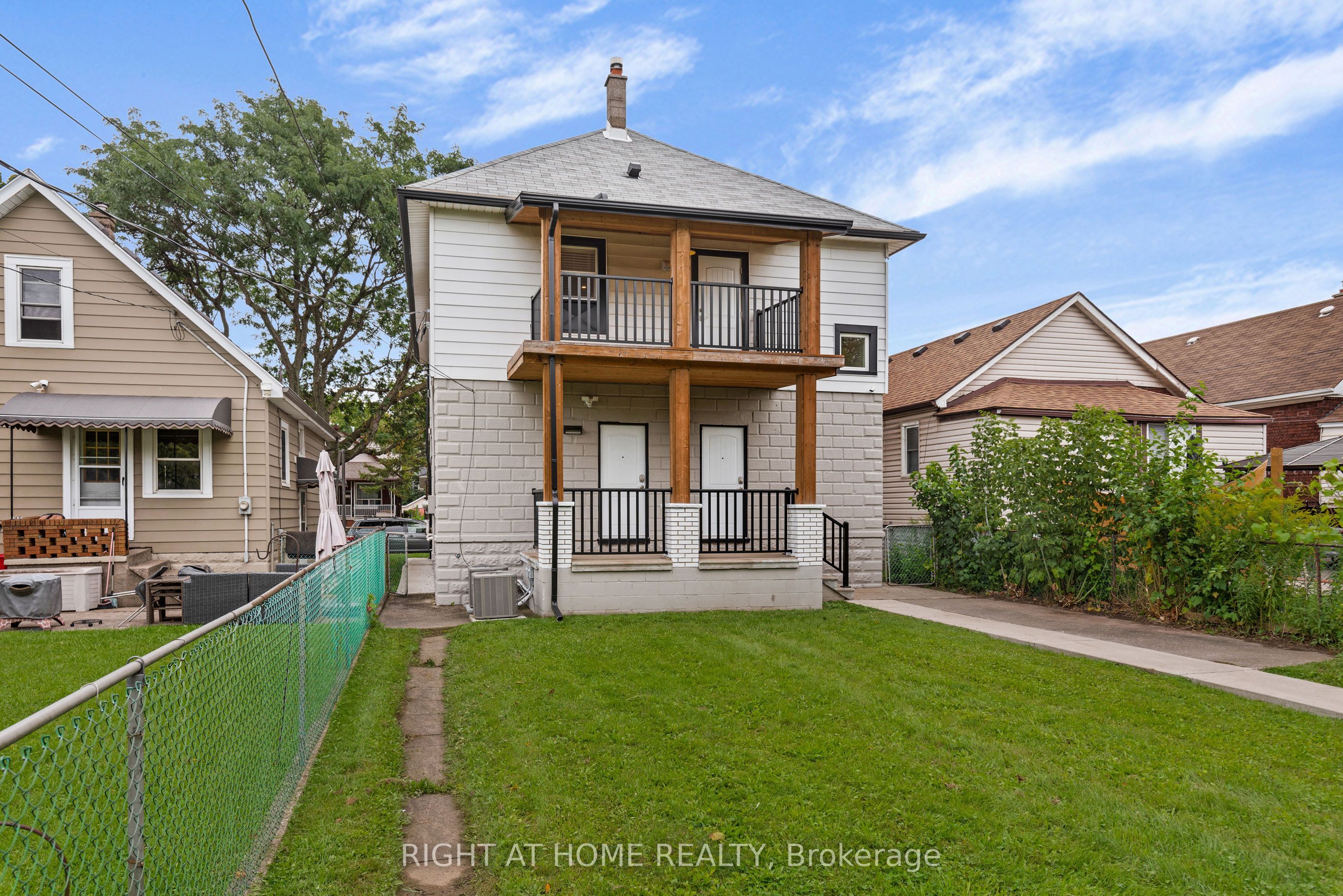 1379-1381 Pierre Avenue Property Photo 34