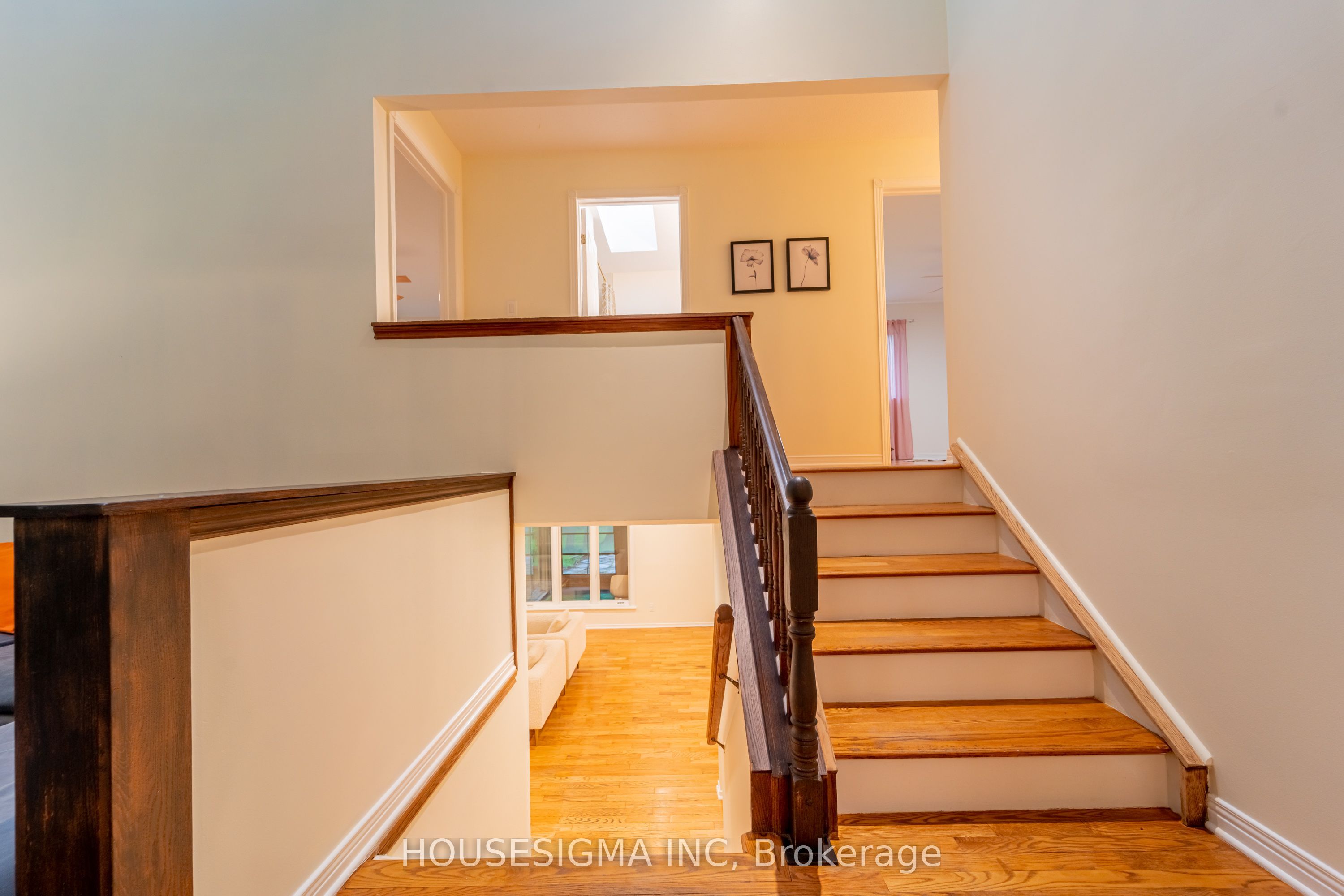 1437 Huntmar Drive Property Photo 18