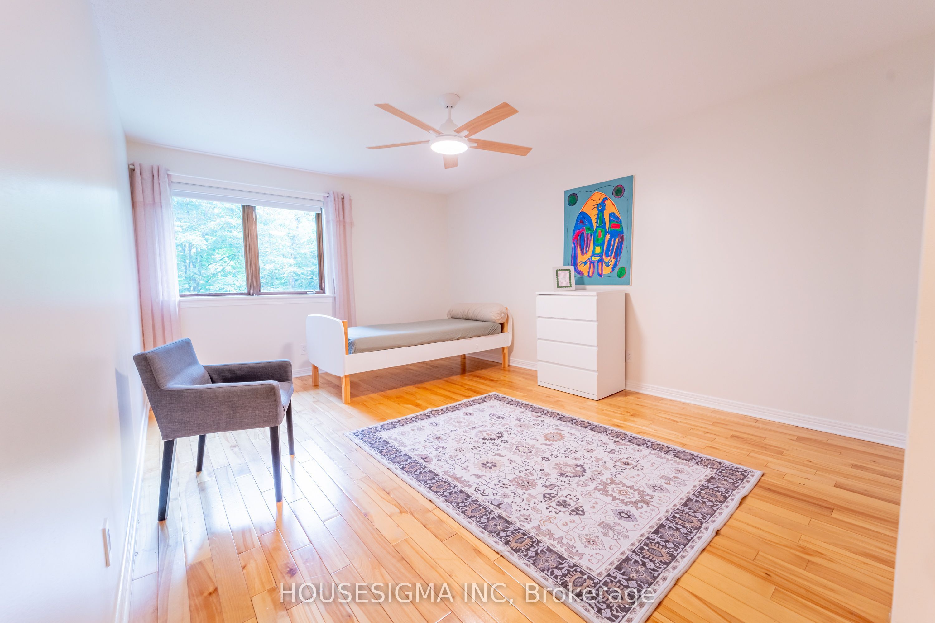 1437 Huntmar Drive Property Photo 27