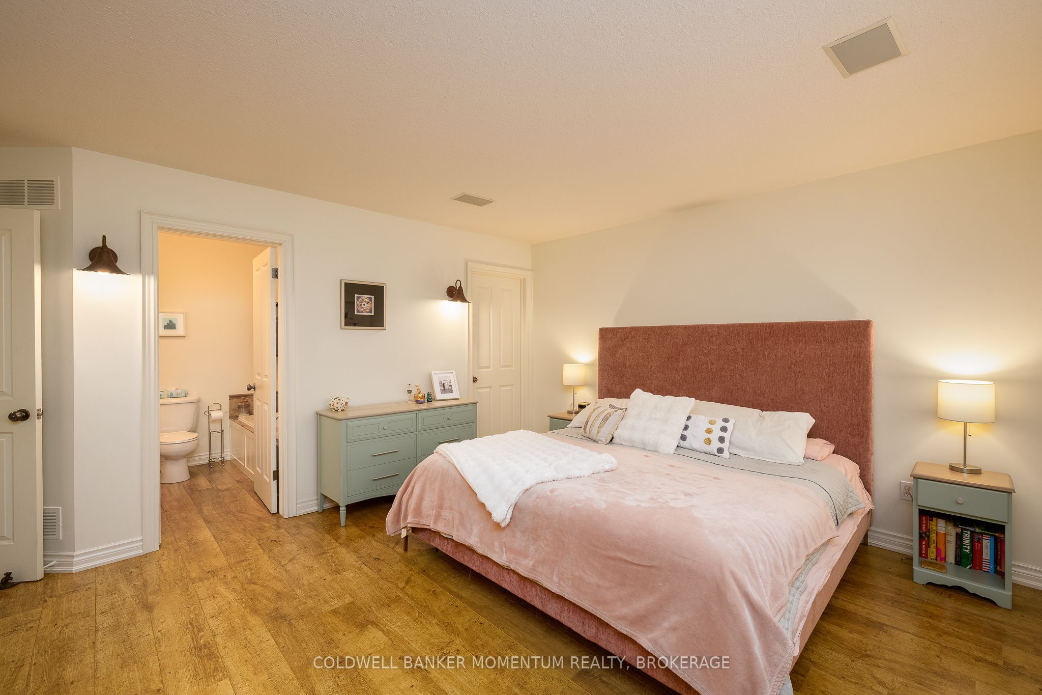 15 Virginia Street Property Photo 27