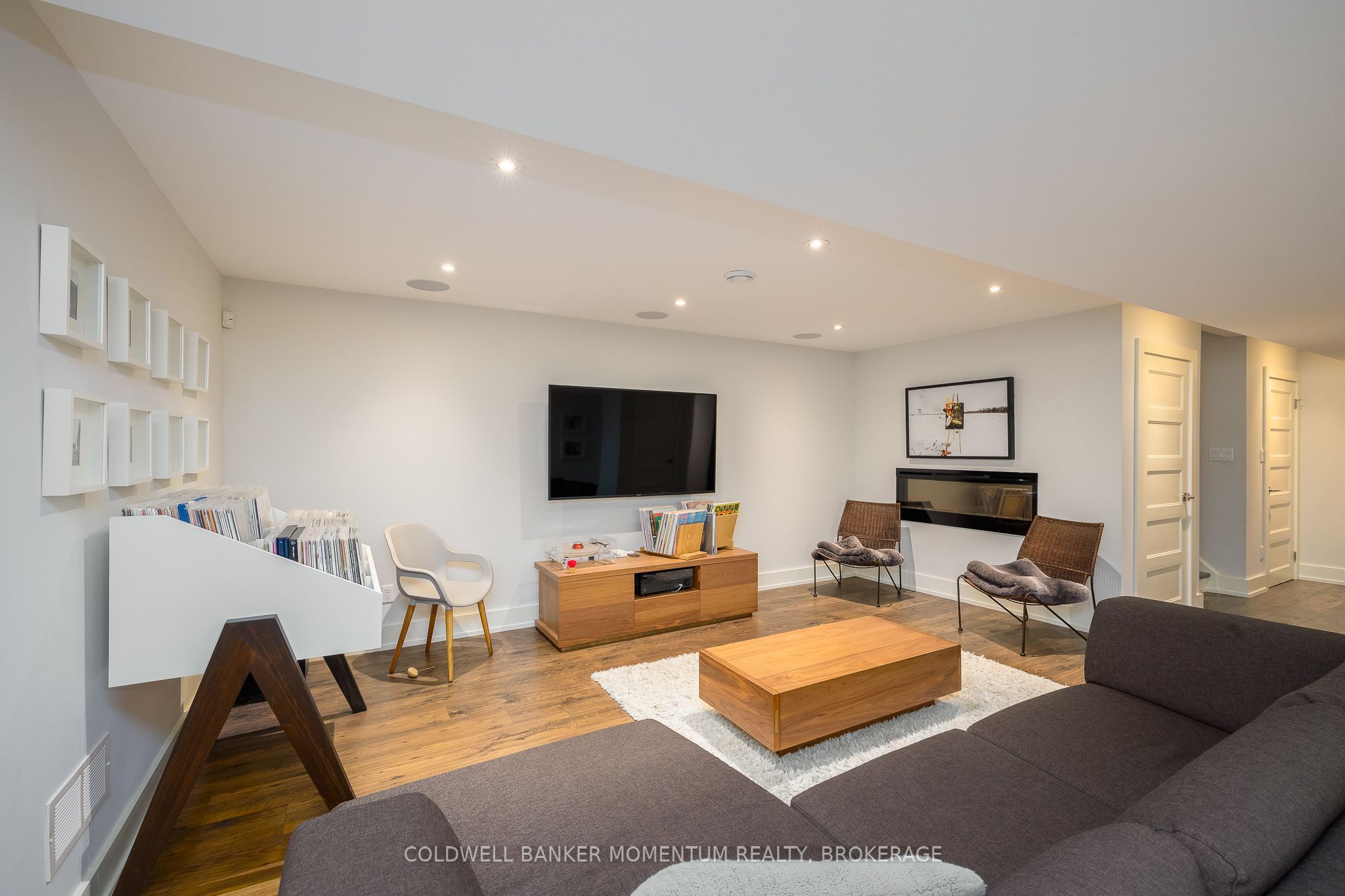 15 Virginia Street Property Photo 34