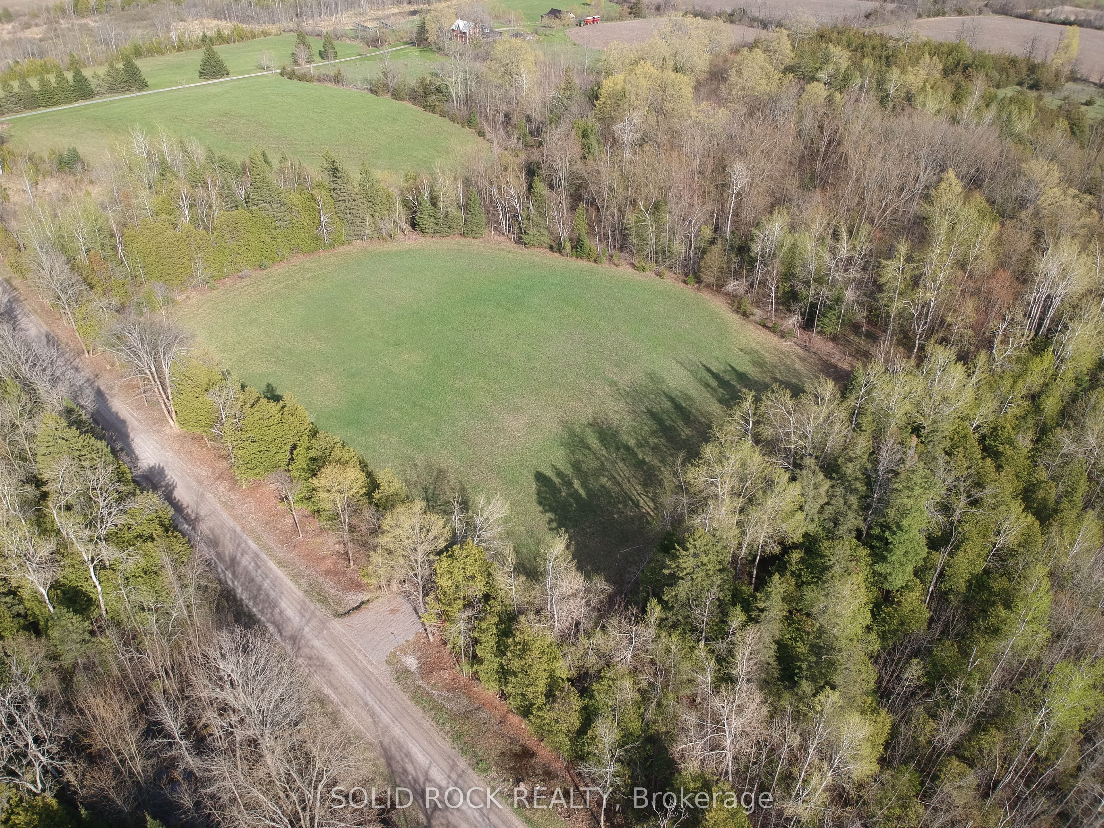 3643 10th Line East Property Photo 3