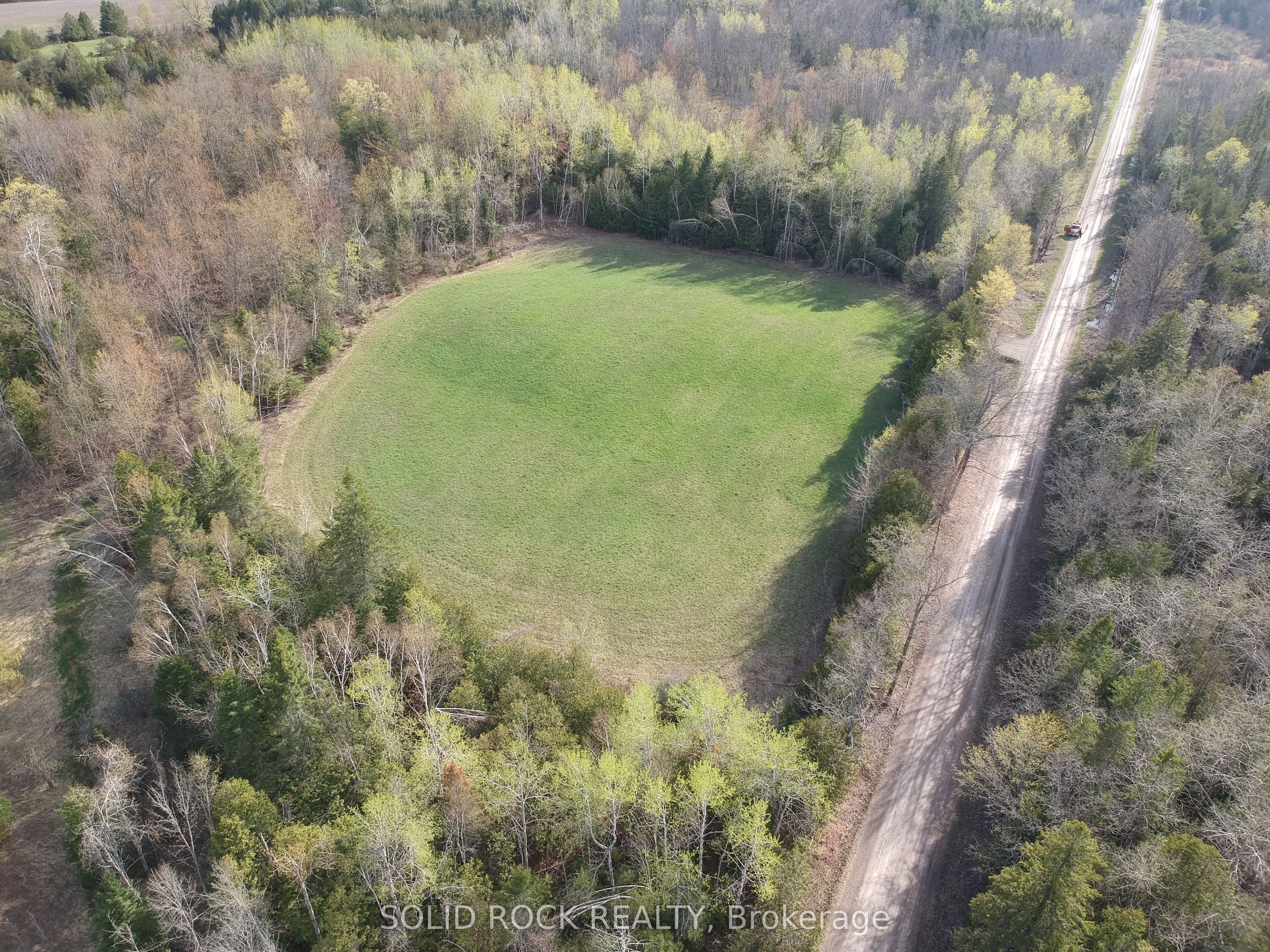 3643 10th Line East Property Photo 4