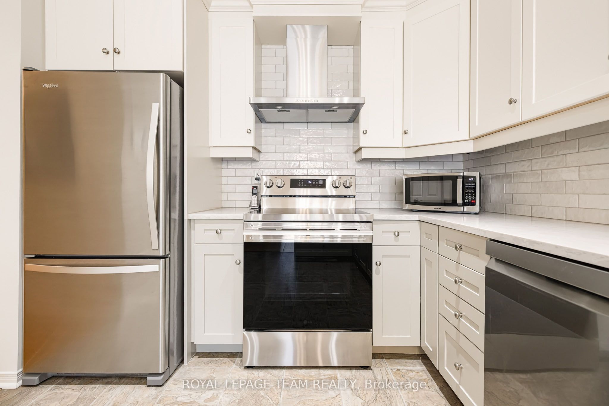 19 Pine Needles Court Property Photo 14
