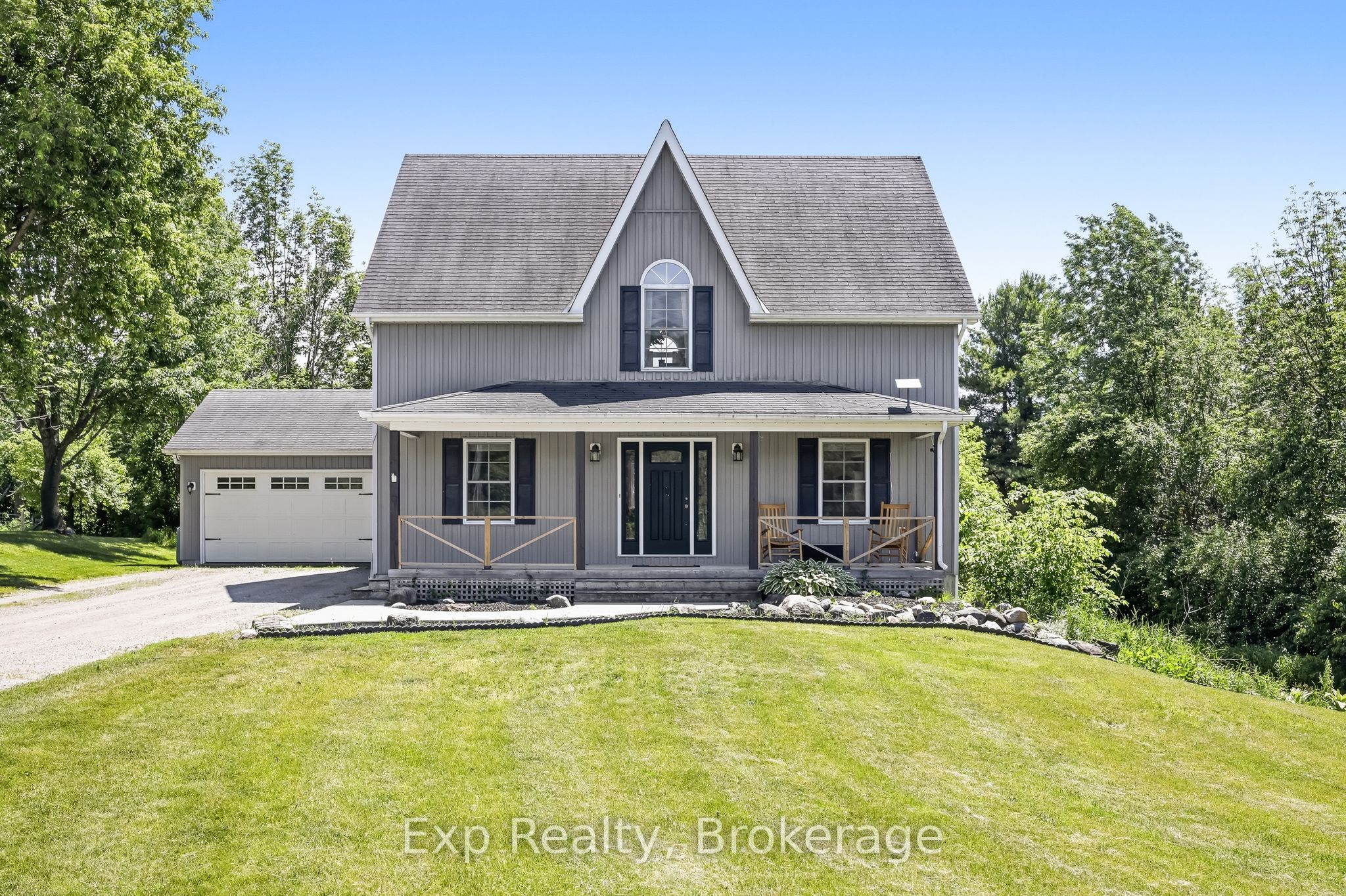 897 Dingman Road Property Photo 4