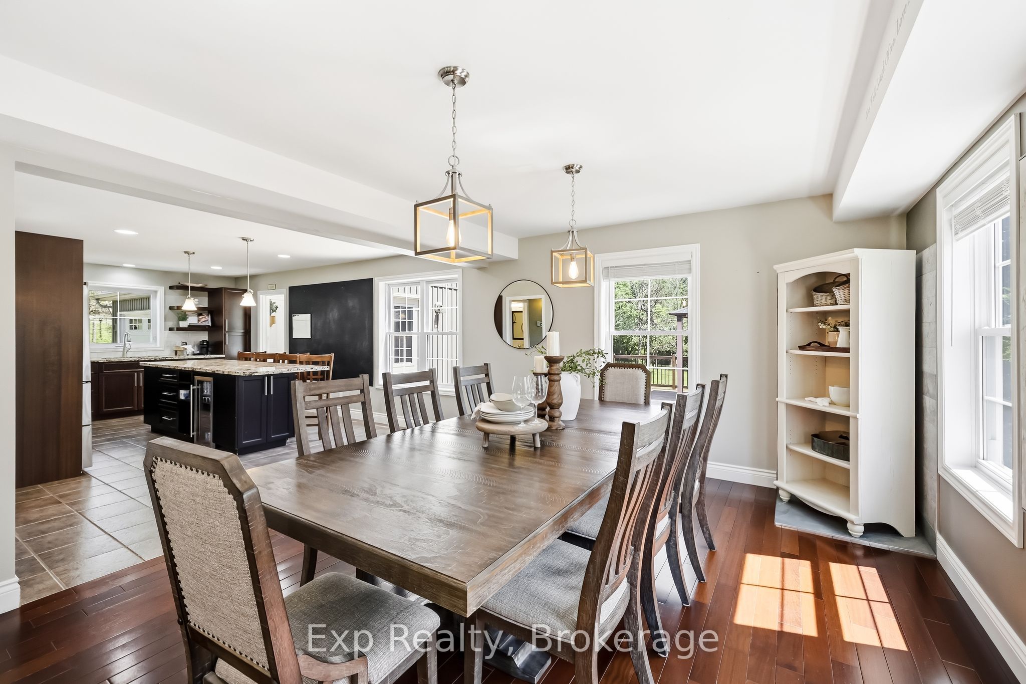 897 Dingman Road Property Photo 10