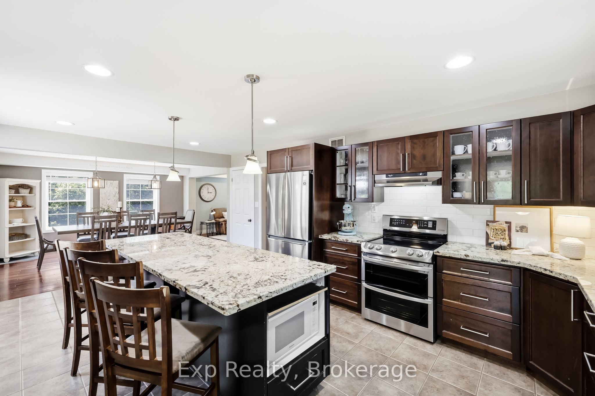 897 Dingman Road Property Photo 16