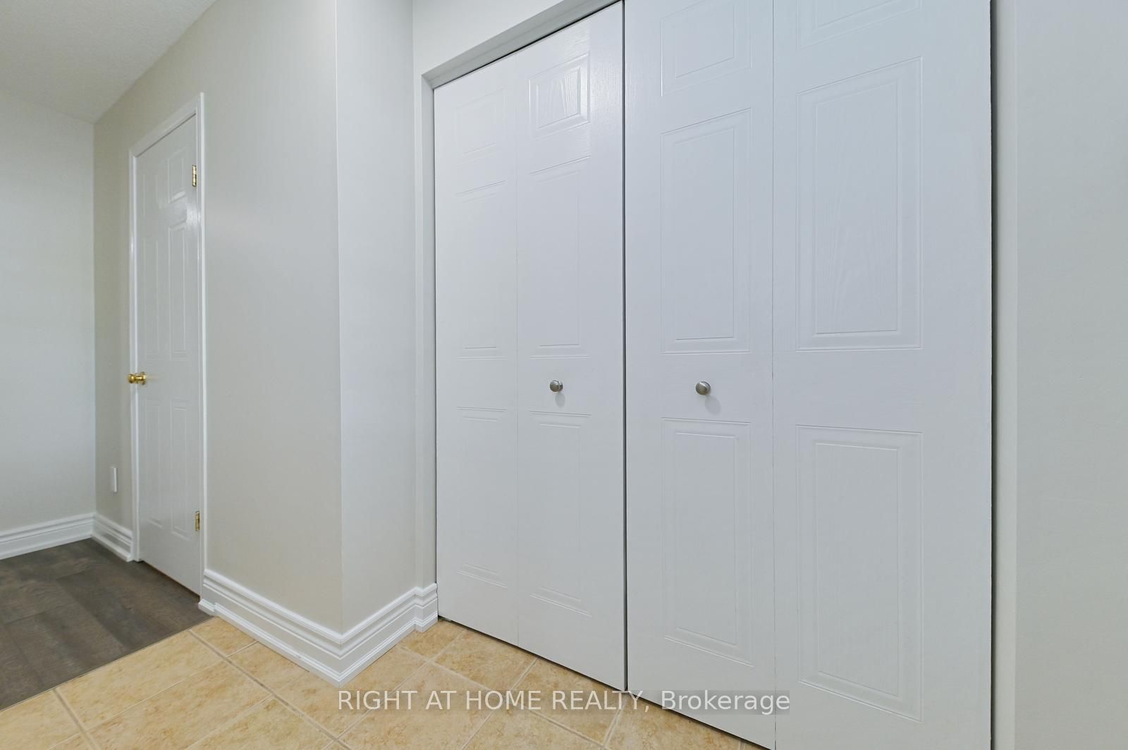 1055 Gordon Street 58 Property Photo 6