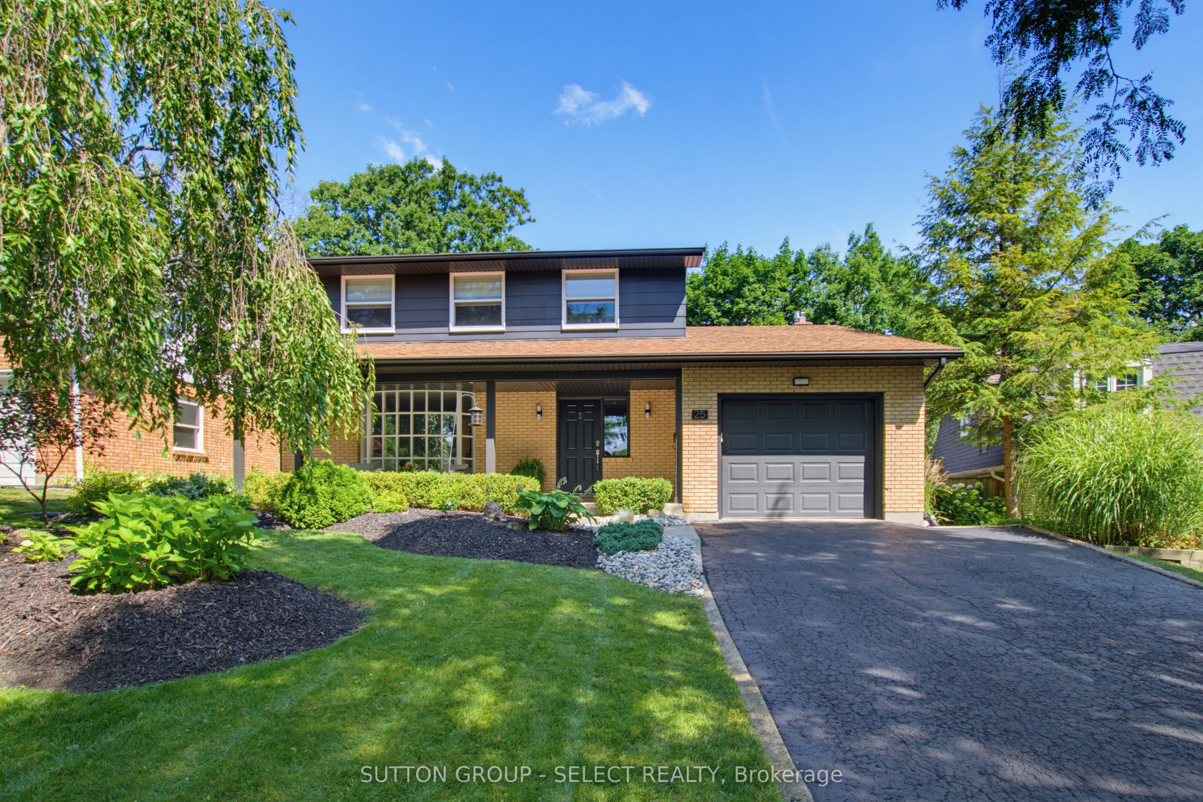 25 Havenridge Crescent Property Photo 3