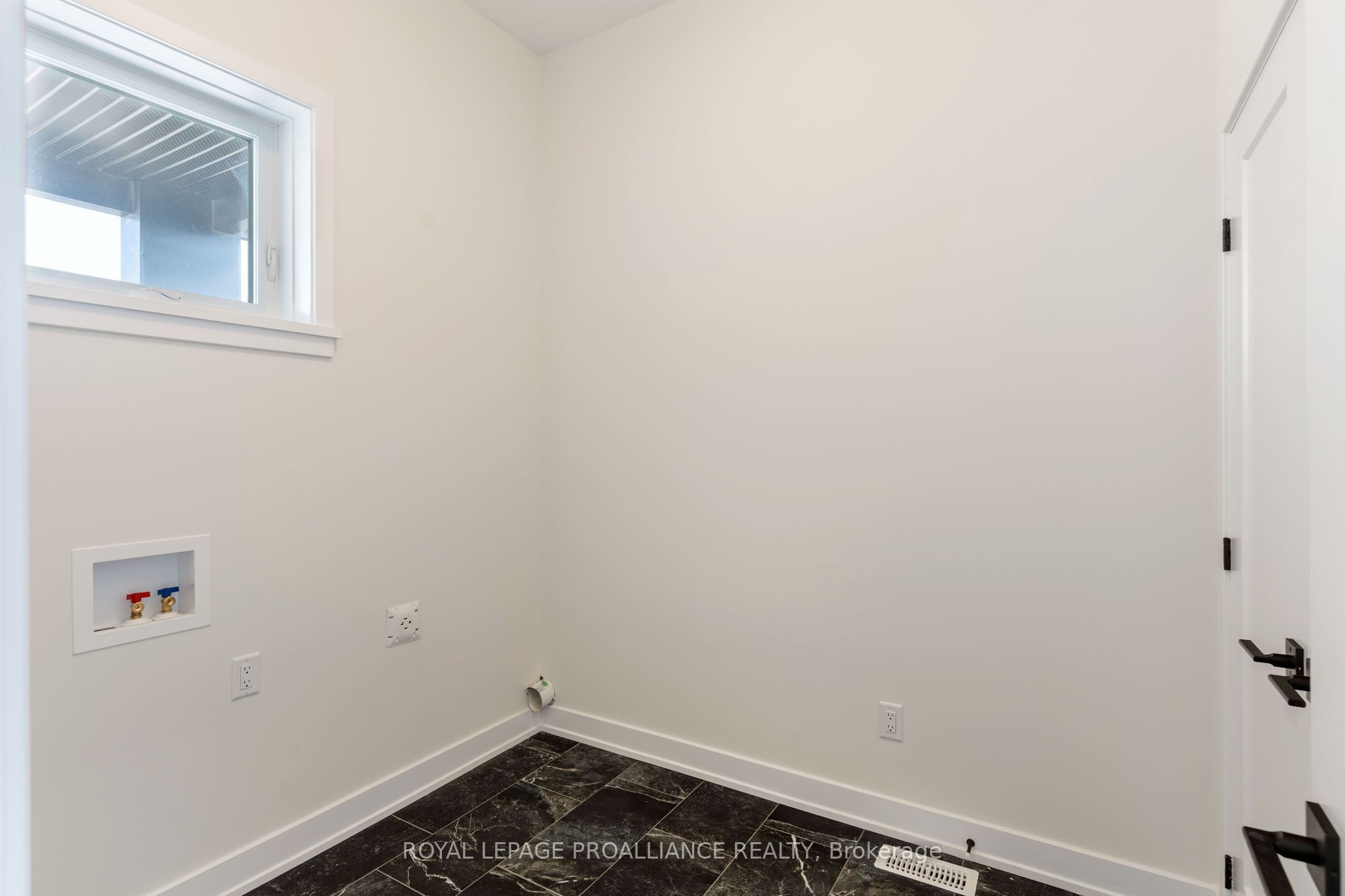 1076 Moore Street Property Photo 8