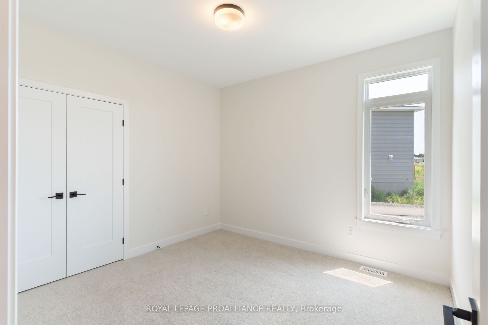 1076 Moore Street Property Photo 11