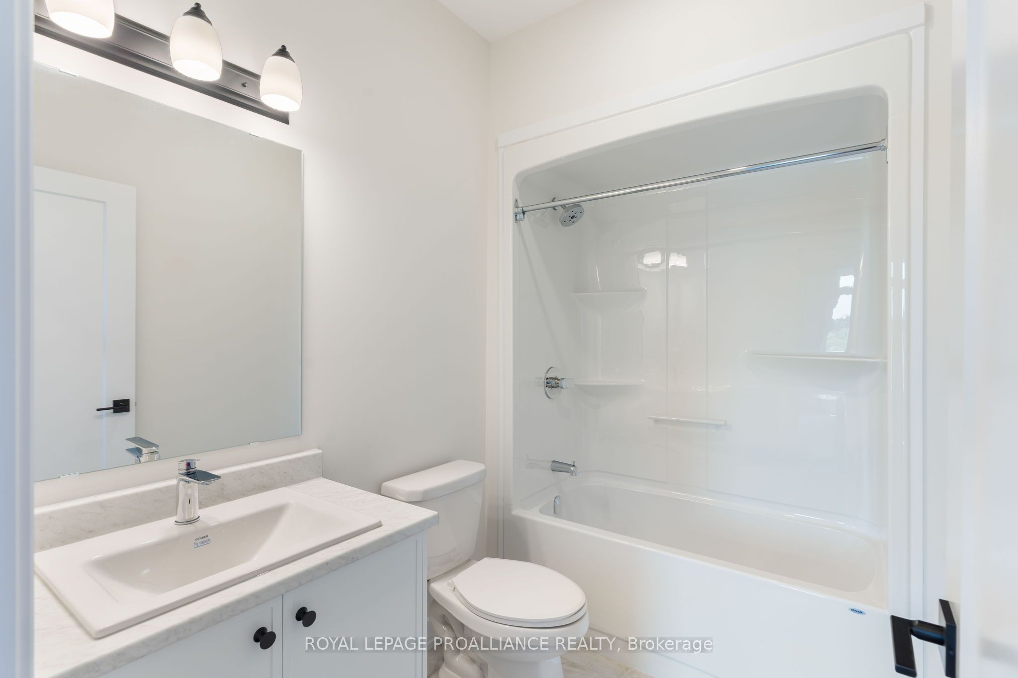 1076 Moore Street Property Photo 16