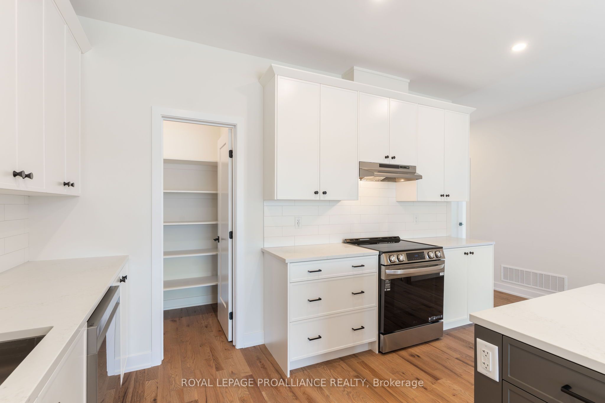 1076 Moore Street Property Photo 24