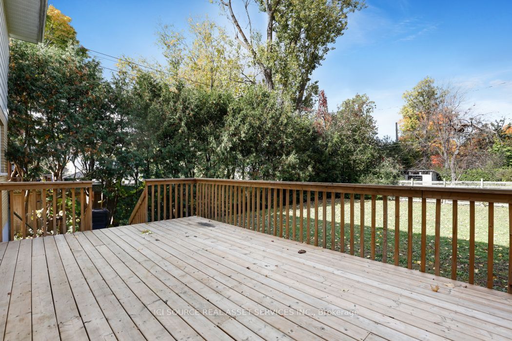 1371 Kilborn Avenue Property Photo 5