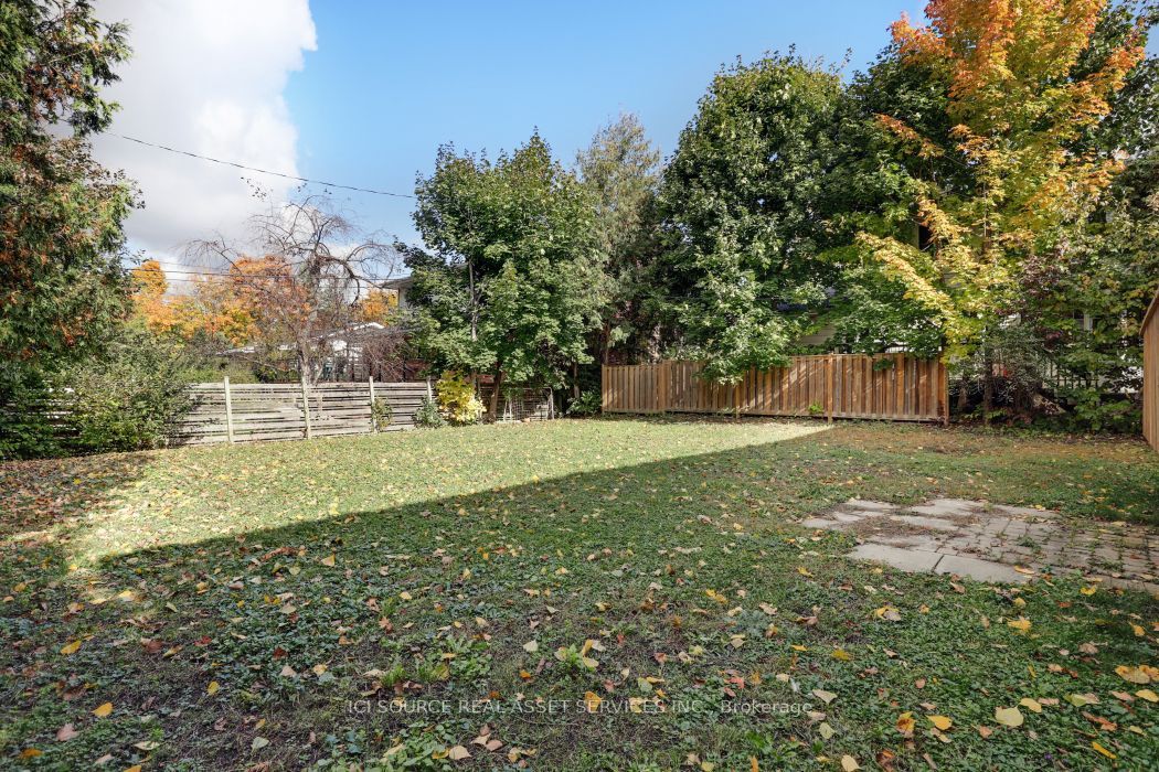 1371 Kilborn Avenue Property Photo 6