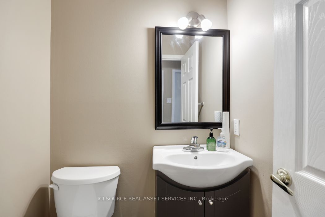 1371 Kilborn Avenue Property Photo 9