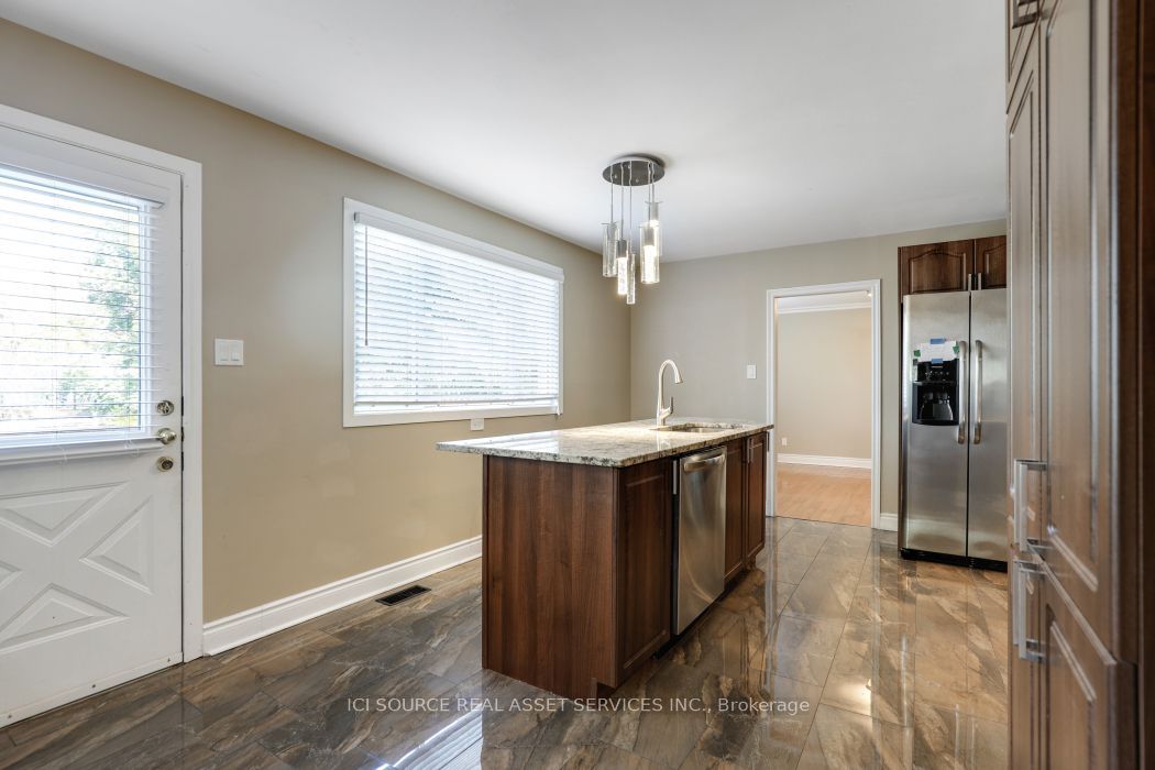 1371 Kilborn Avenue Property Photo 14