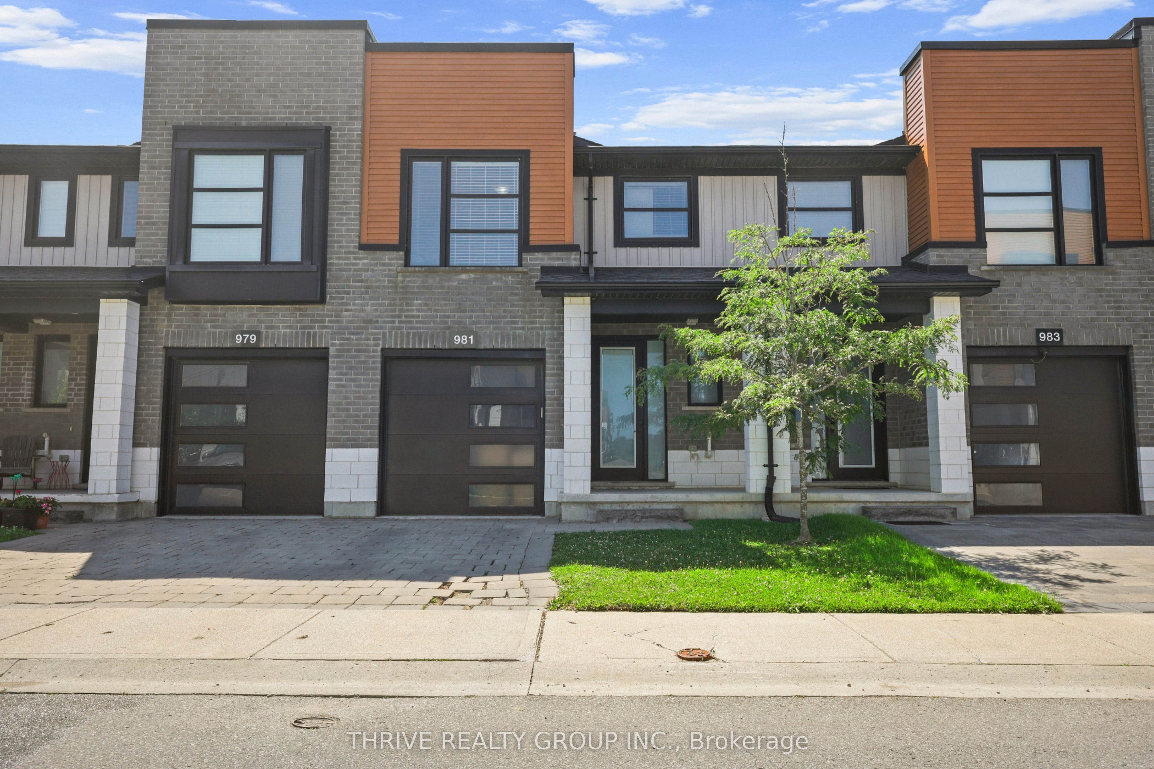 981 West Village Square Property Photo 1
