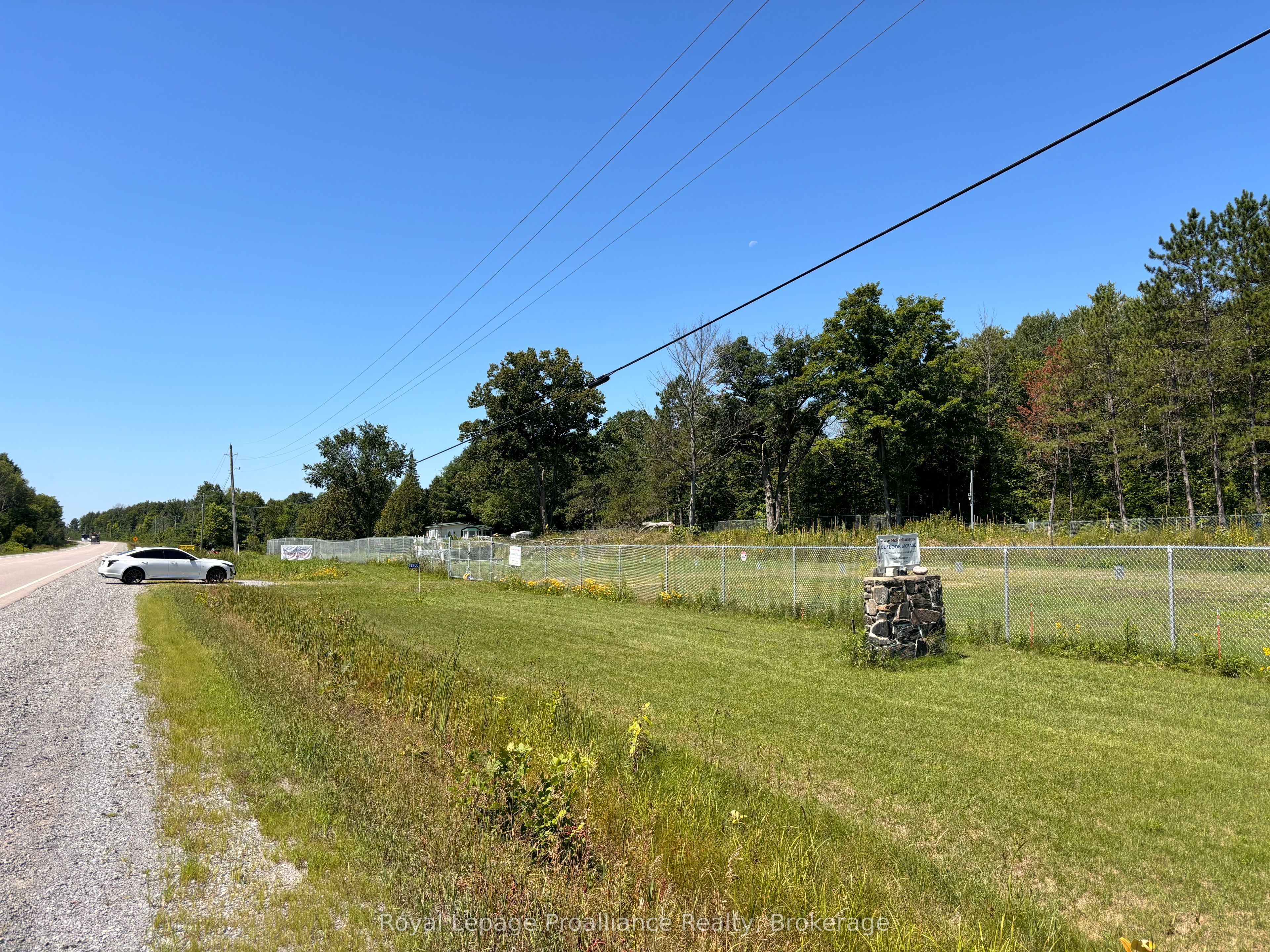 29200 Highway 7 Property Photo 2