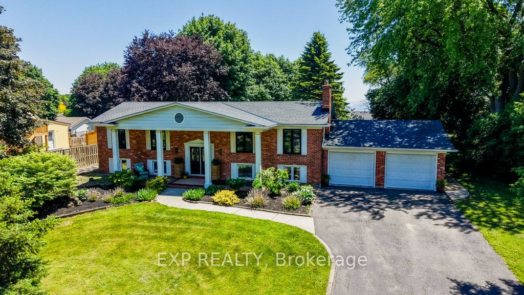 194 Dundas Street E Property Photo 2