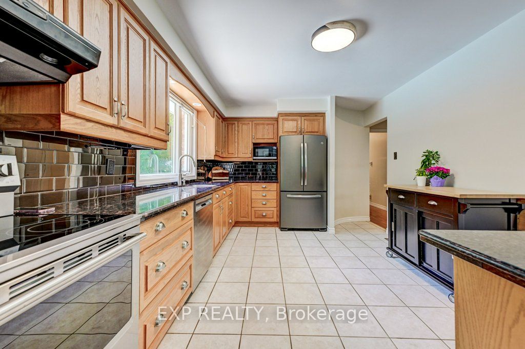 194 Dundas Street E Property Photo 10